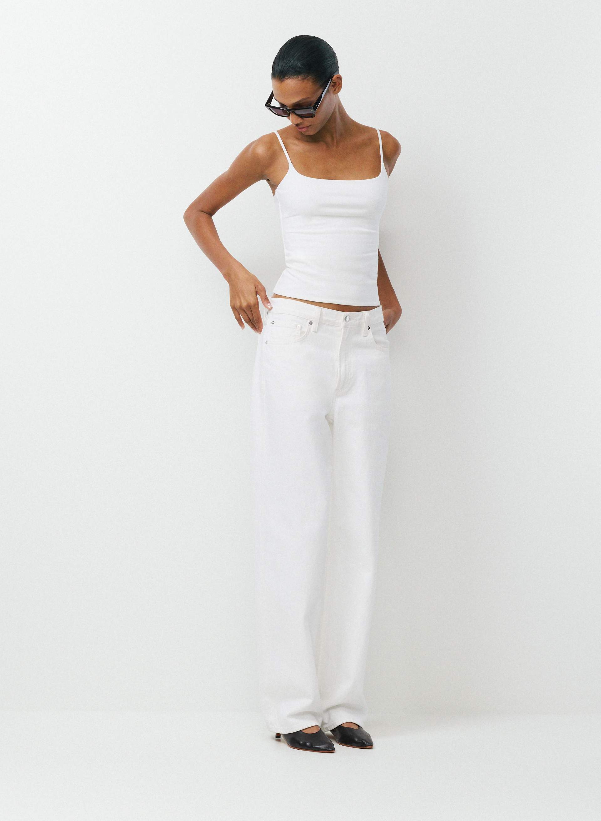 CASUAL CONTOUR PRESENCE CAMI TANK | Aritzia