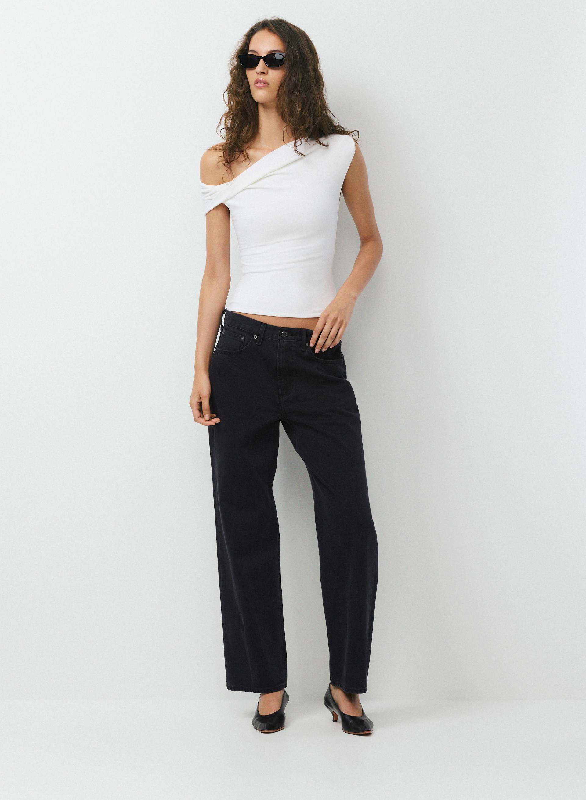 CASUAL CONTOUR RAVISH TOP | Aritzia