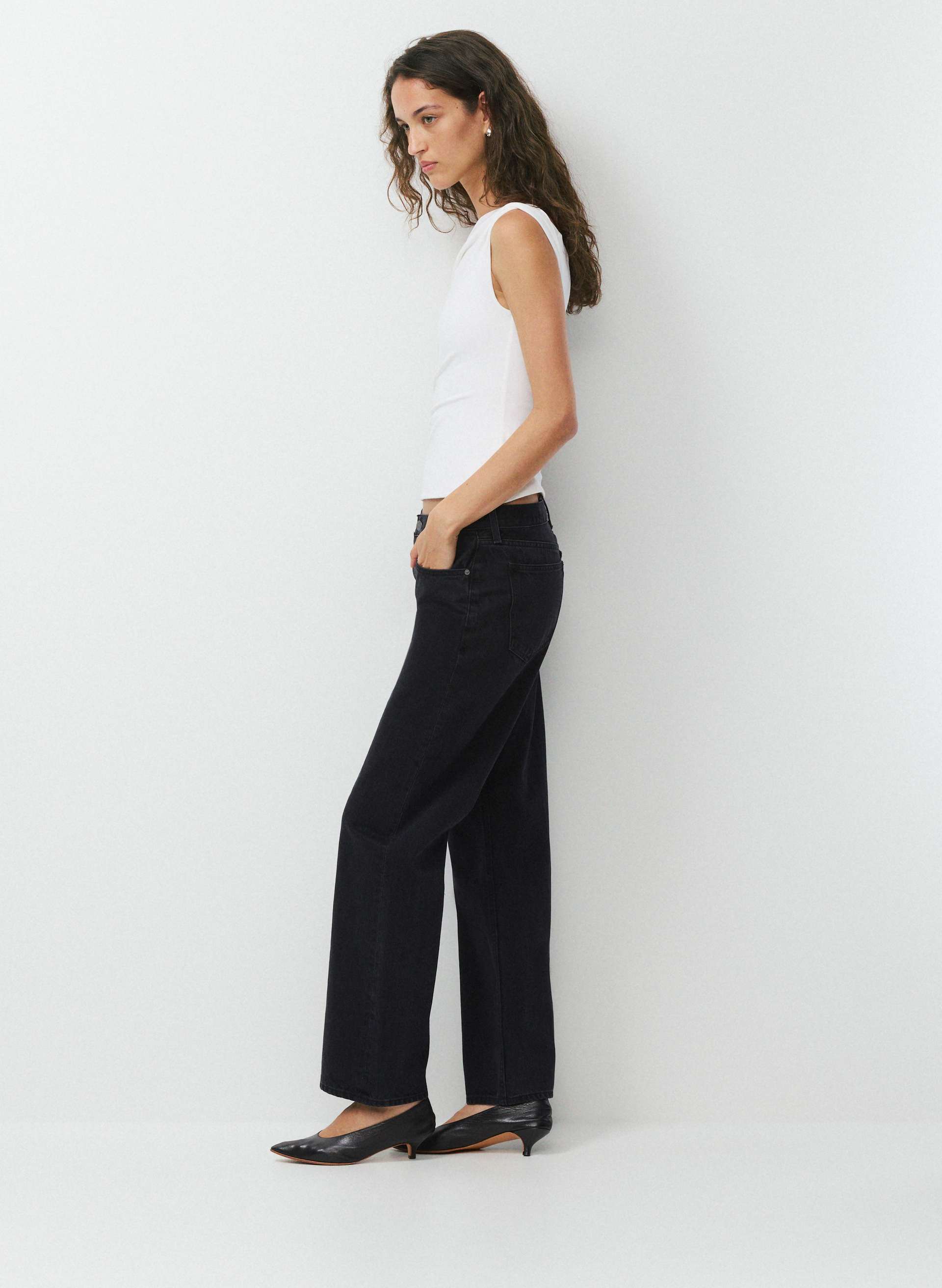 CASUAL CONTOUR RAVISH TOP | Aritzia