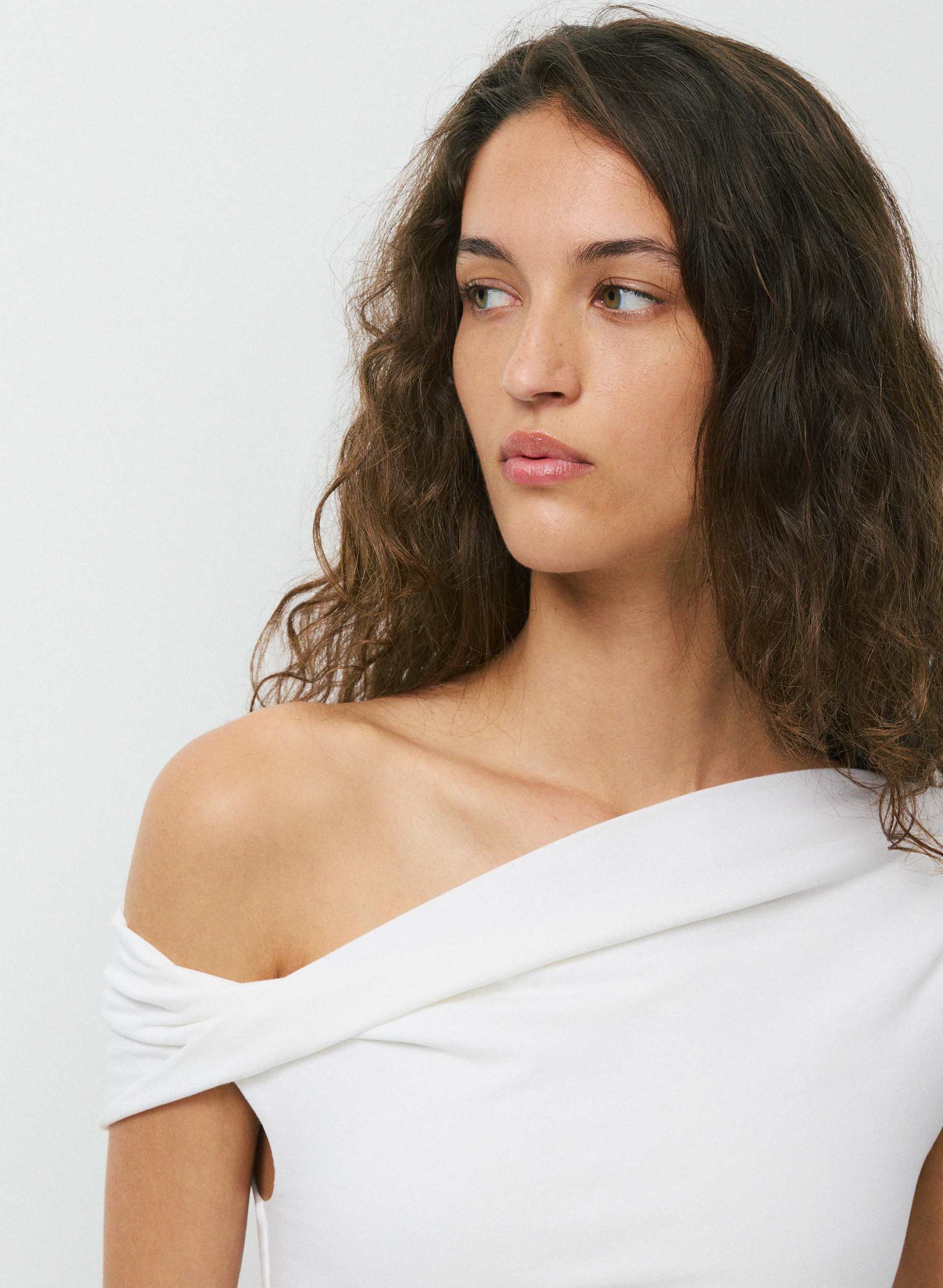 CASUAL CONTOUR RAVISH TOP | Aritzia