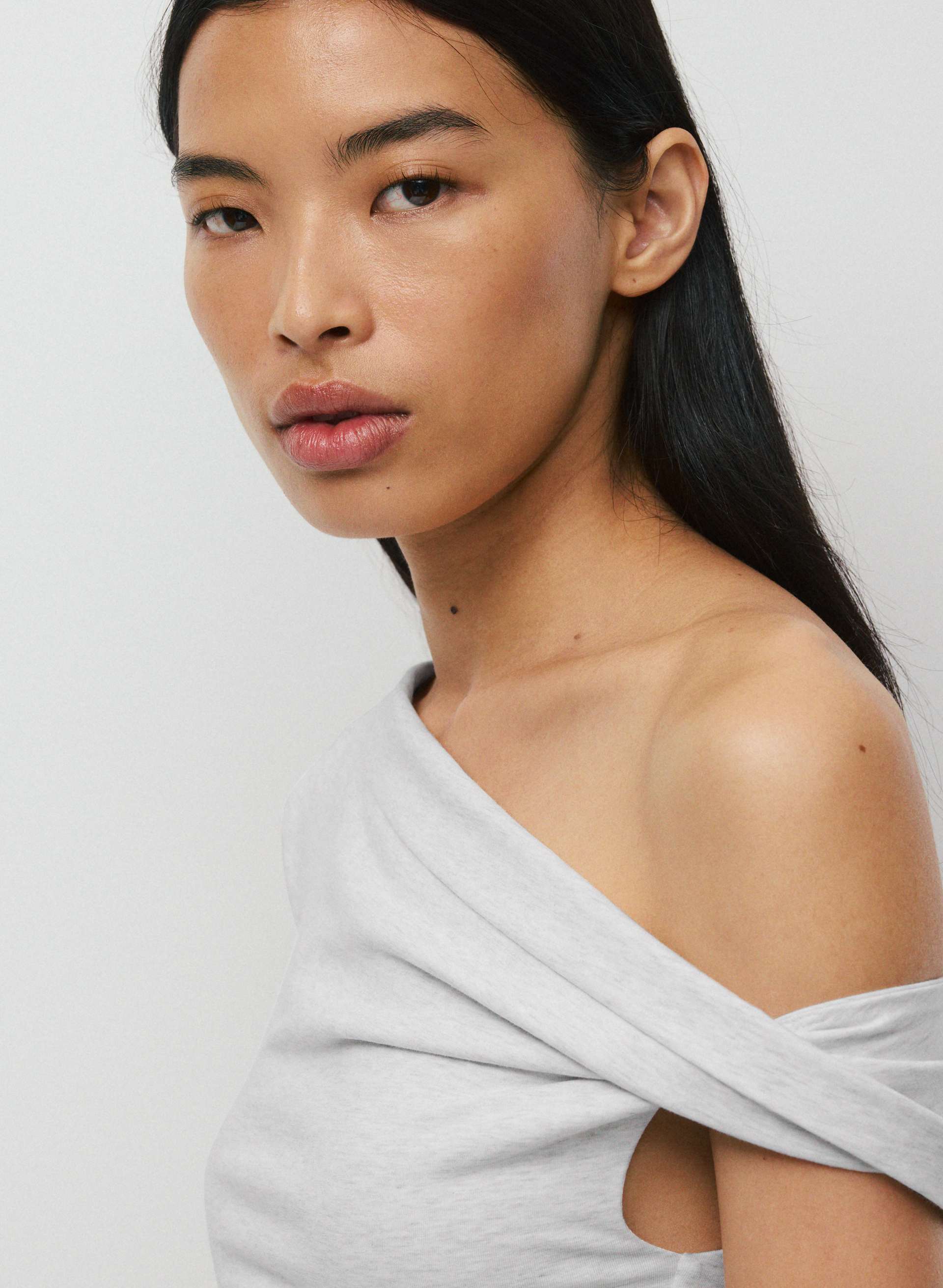 CASUAL CONTOUR RAVISH TOP | Aritzia