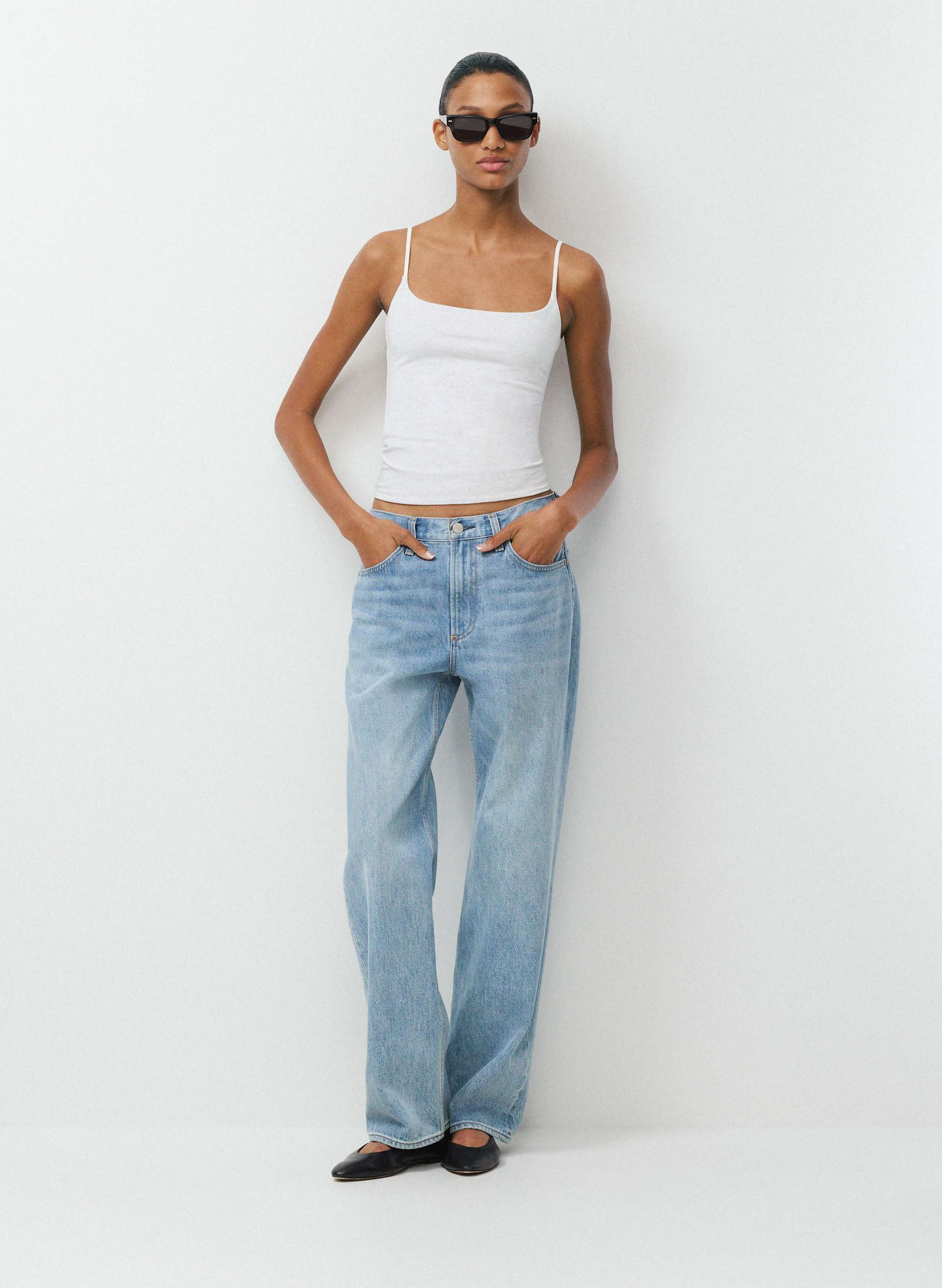 CASUAL CONTOUR PRESENCE CAMI TANK | Aritzia
