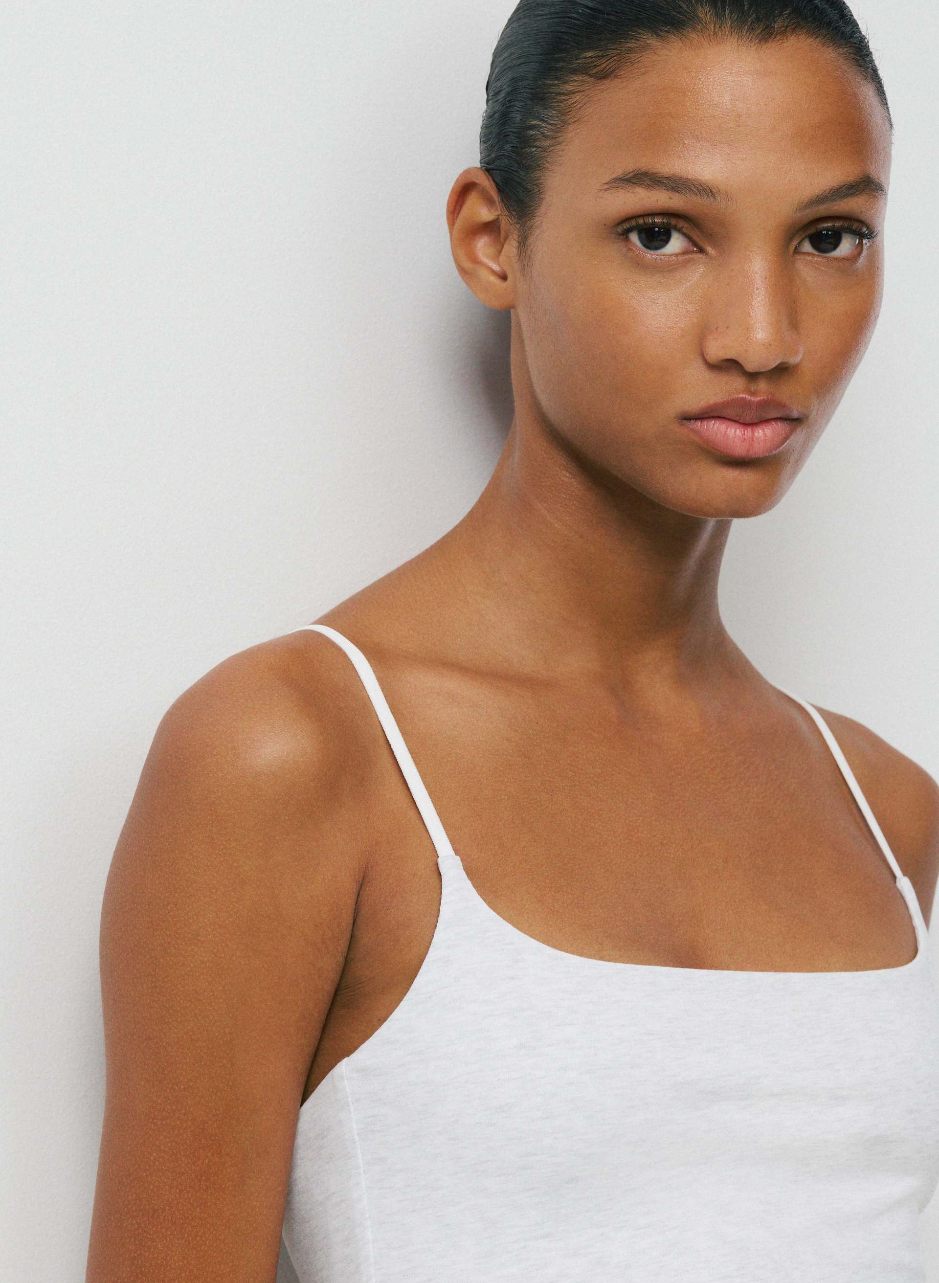 CASUAL CONTOUR PRESENCE CAMI TANK | Aritzia