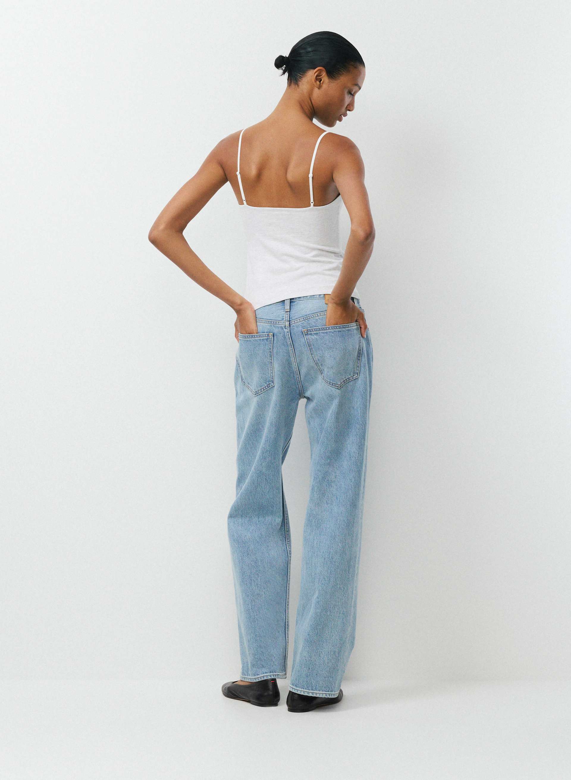 CASUAL CONTOUR PRESENCE CAMI TANK | Aritzia
