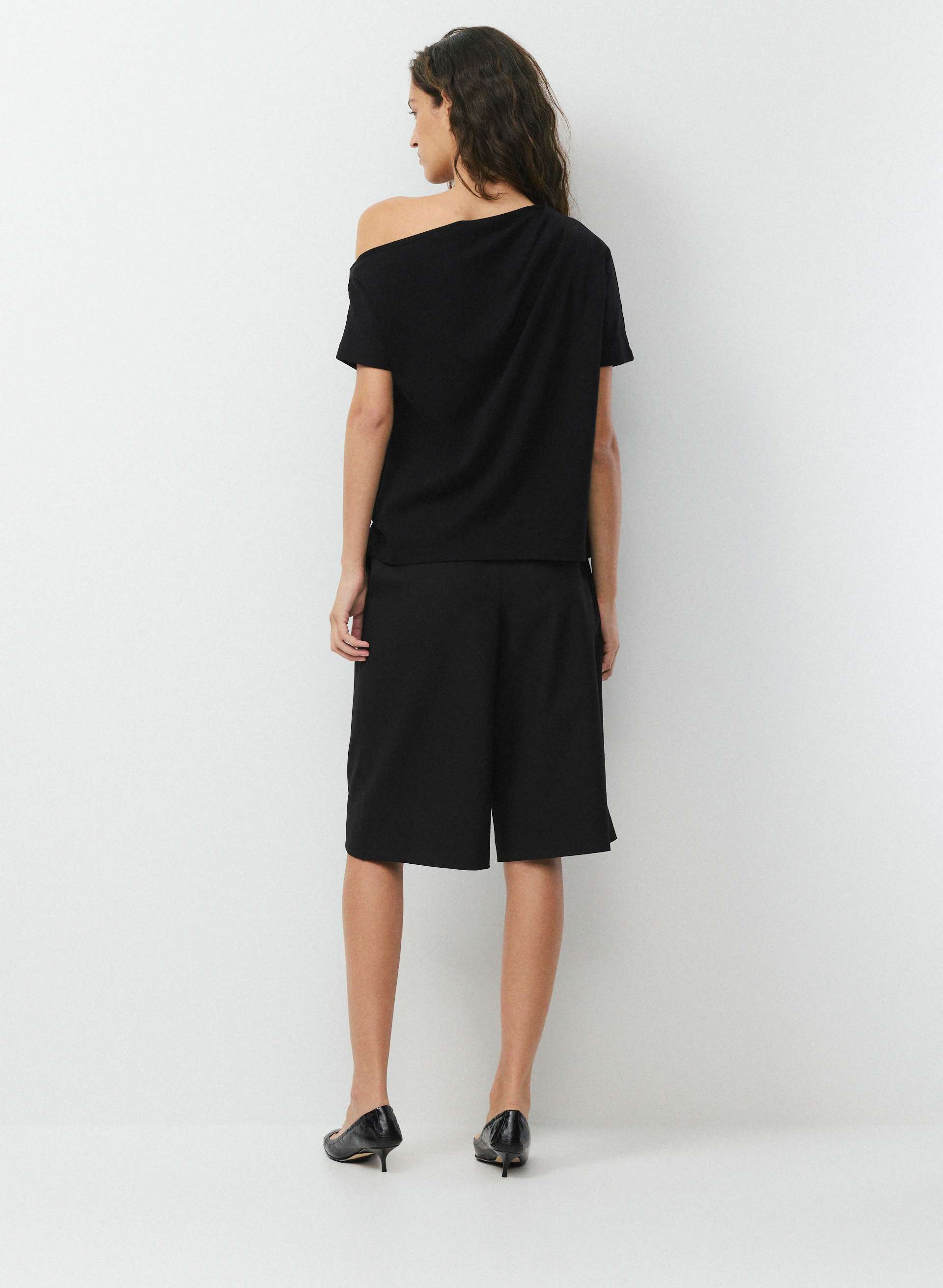 INTERLOCK COTTON SCRIPT TOP | Aritzia