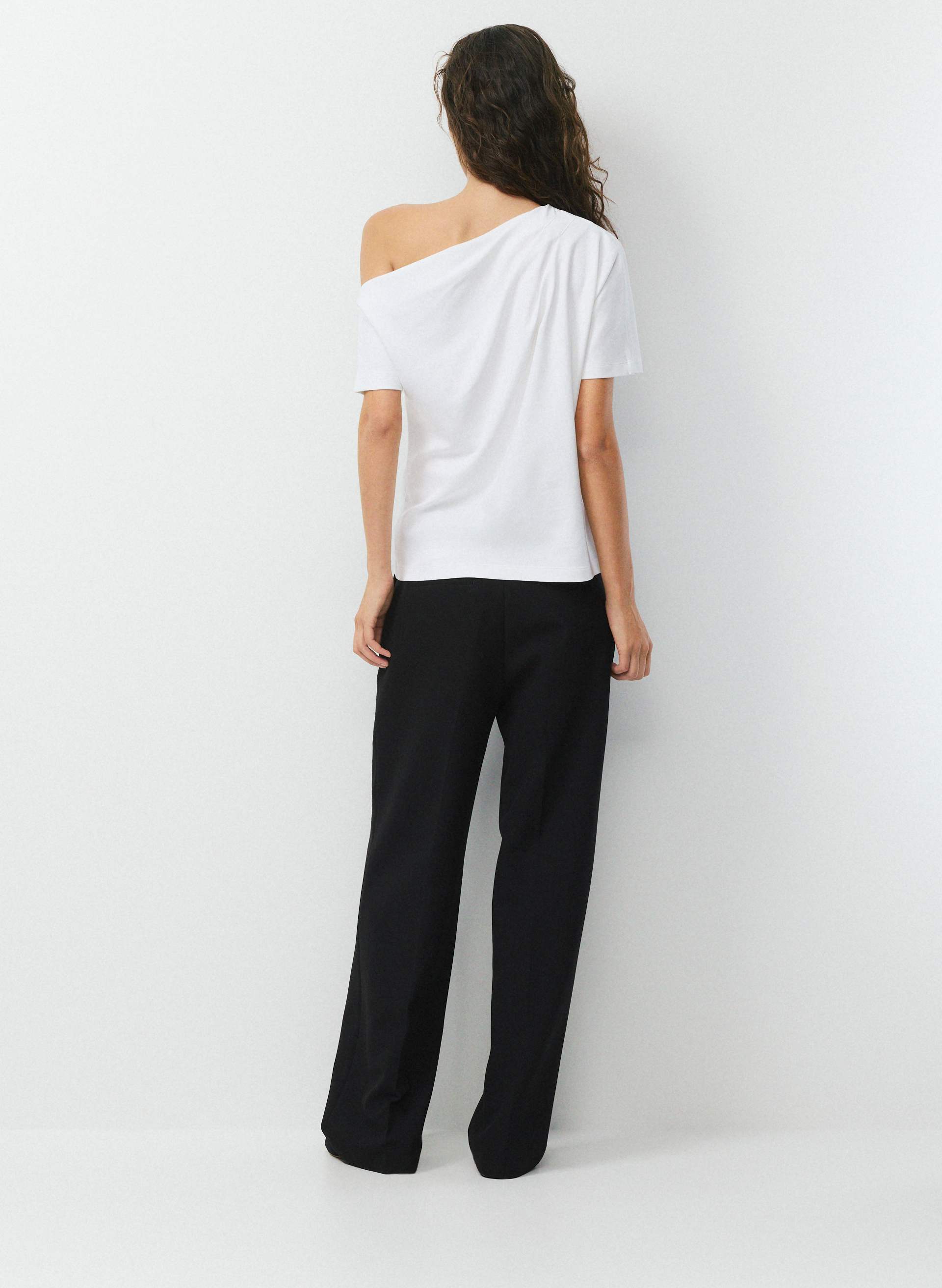 INTERLOCK COTTON SCRIPT TOP | Aritzia