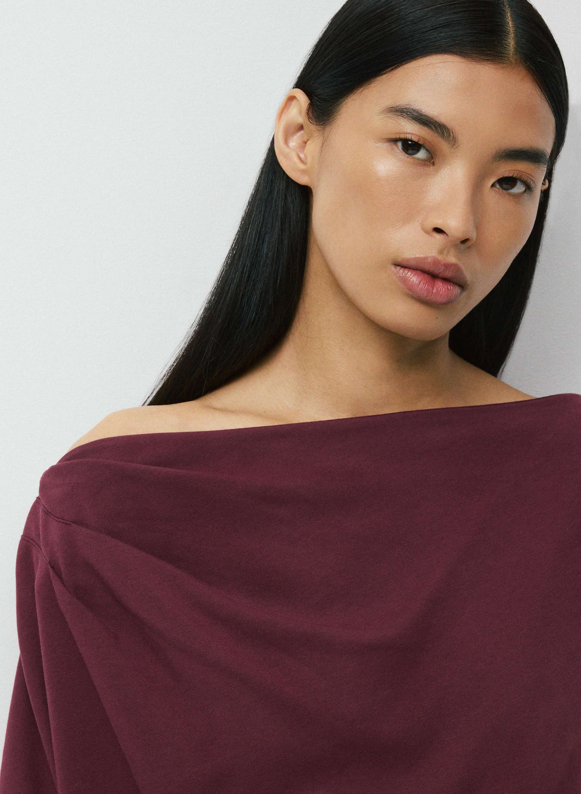 INTERLOCK COTTON SCRIPT TOP | Aritzia