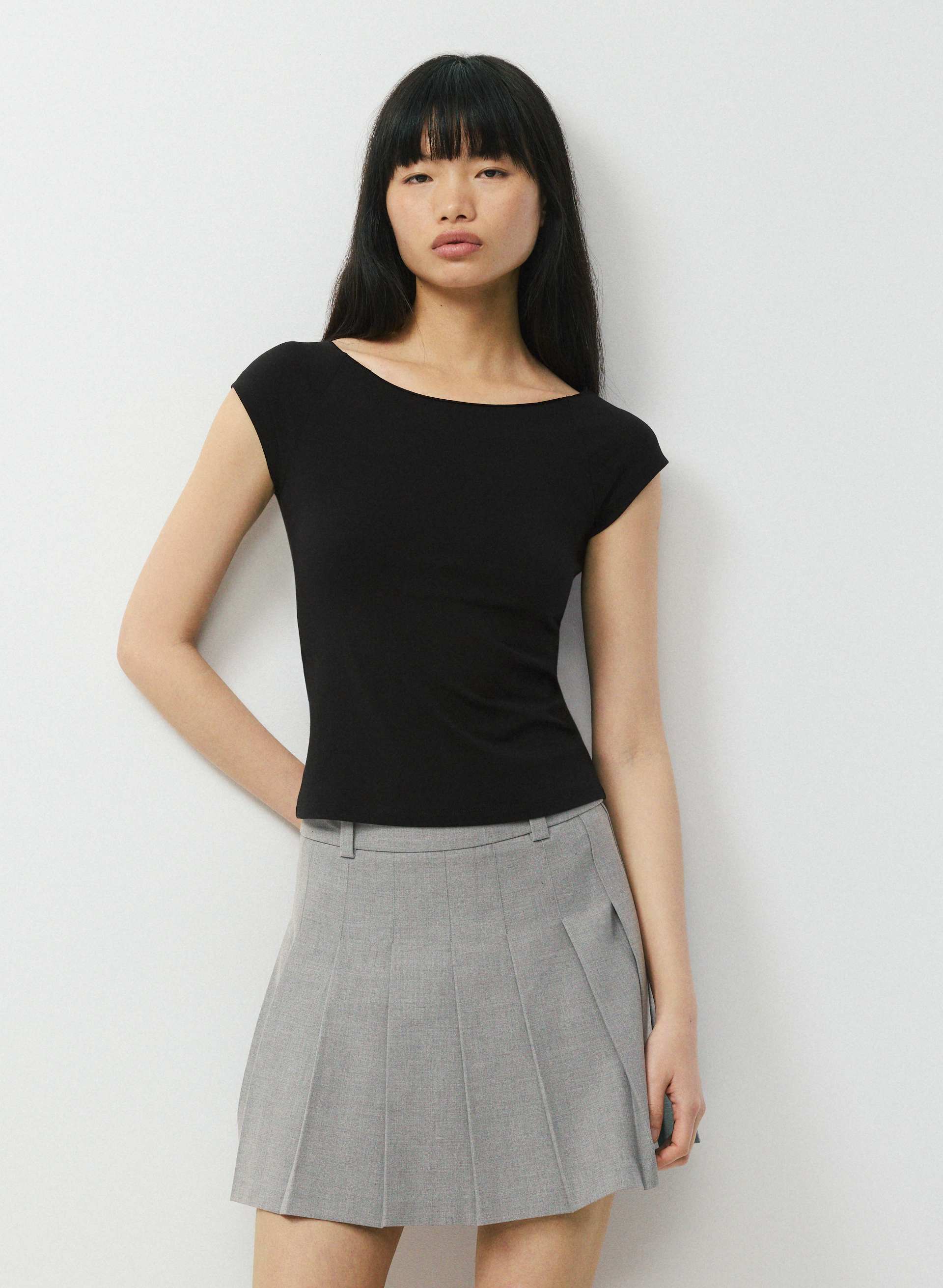 CHILL MIRA T-SHIRT | Aritzia