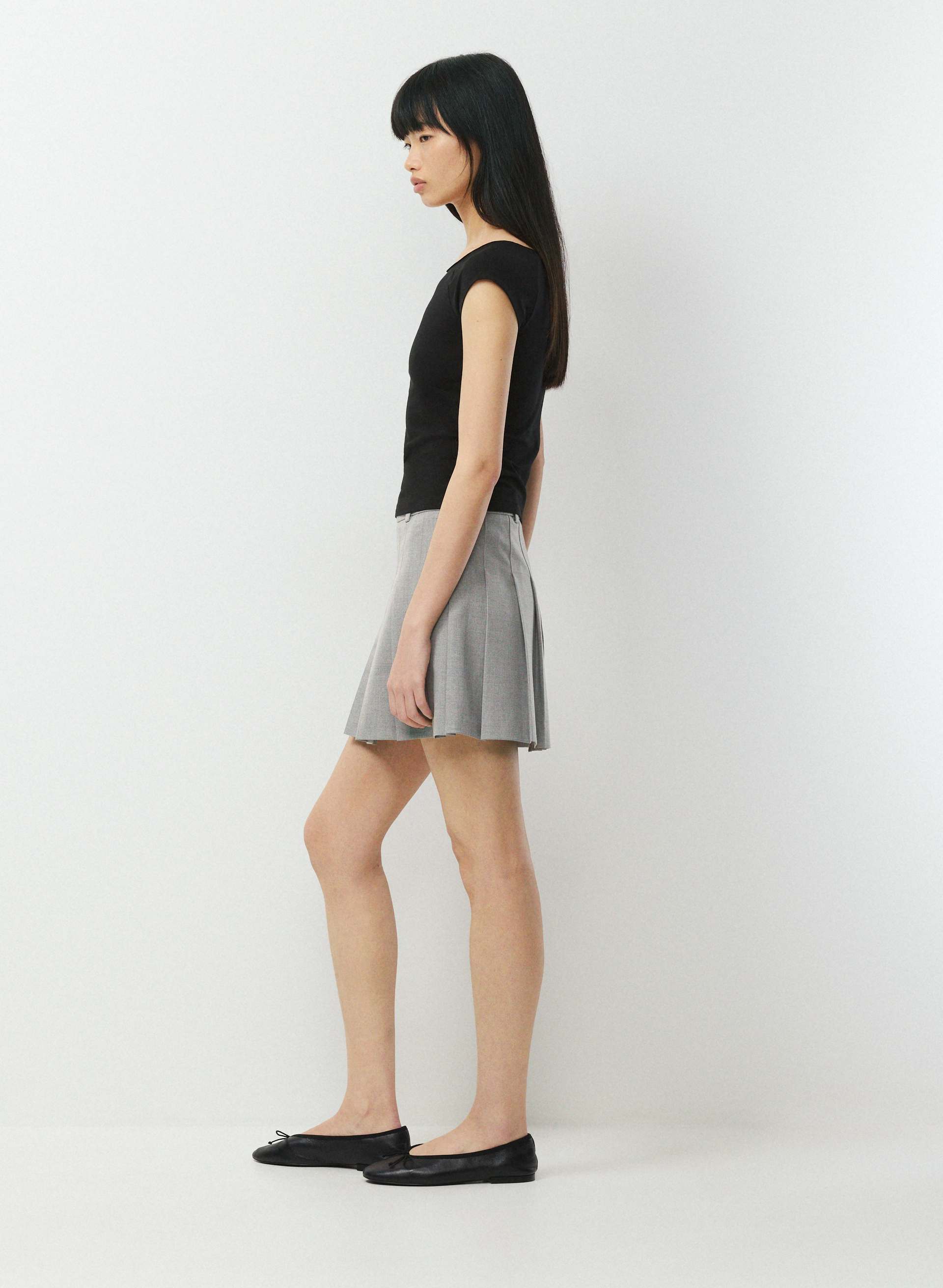 CHILL MIRA T-SHIRT | Aritzia