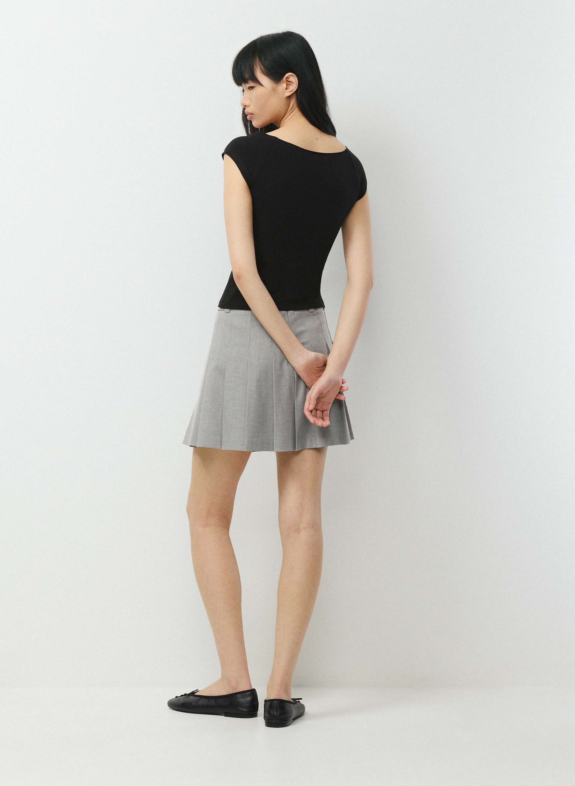 CHILL MIRA T-SHIRT | Aritzia