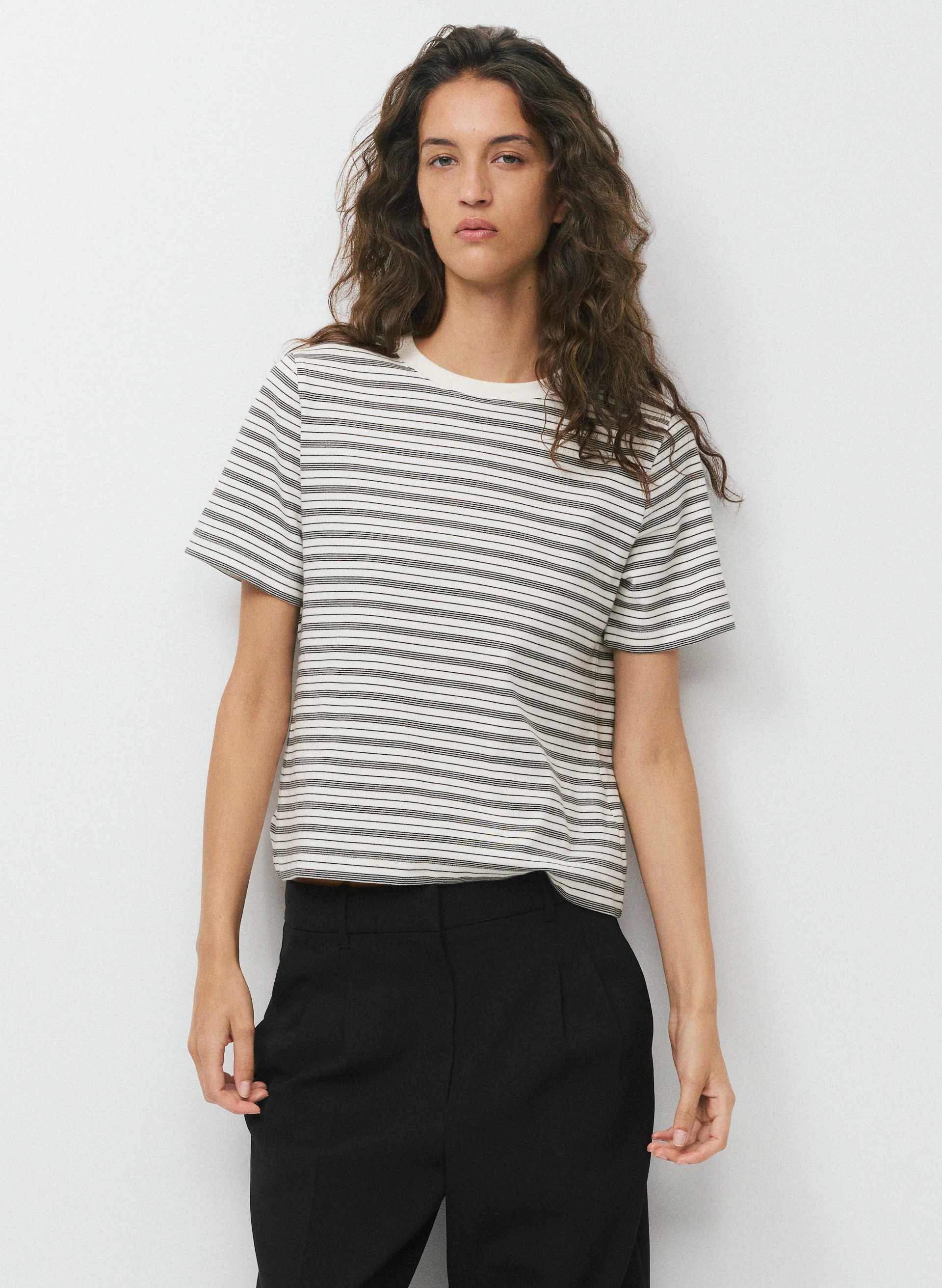 INTERLOCK COTTON FUNCTION T-SHIRT - Double-knit 100% cotton crewneck t-shirt with a classic fit. 