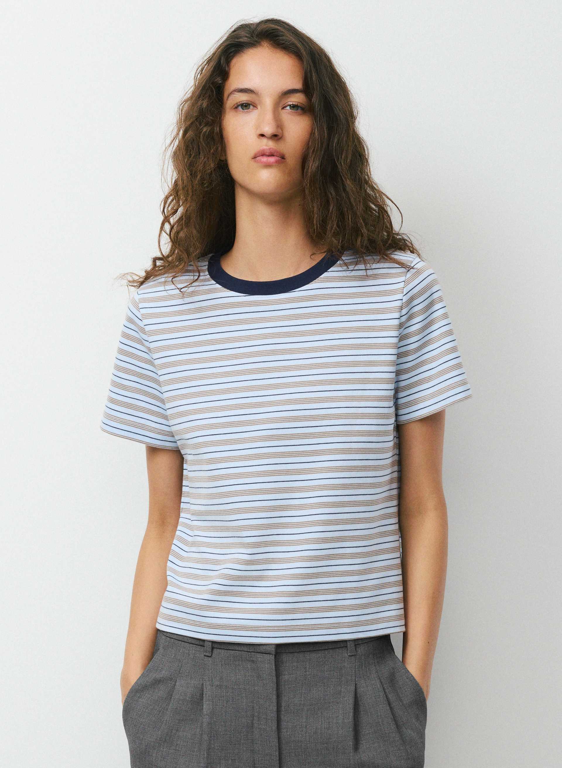 INTERLOCK COTTON FUNCTION T-SHIRT - Double-knit 100% cotton crewneck t-shirt with a classic fit. 