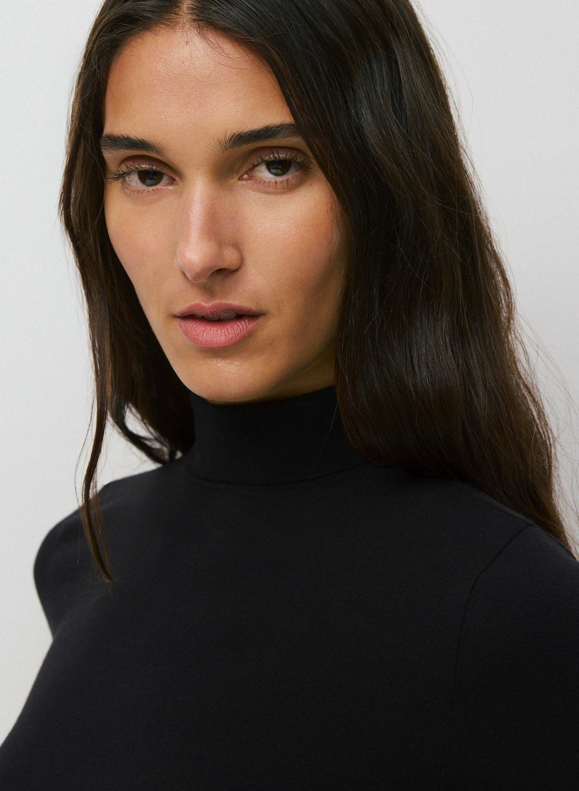 HOMESTRETCH™ SMOOTH FIRSTPICK TURTLENECK | Aritzia
