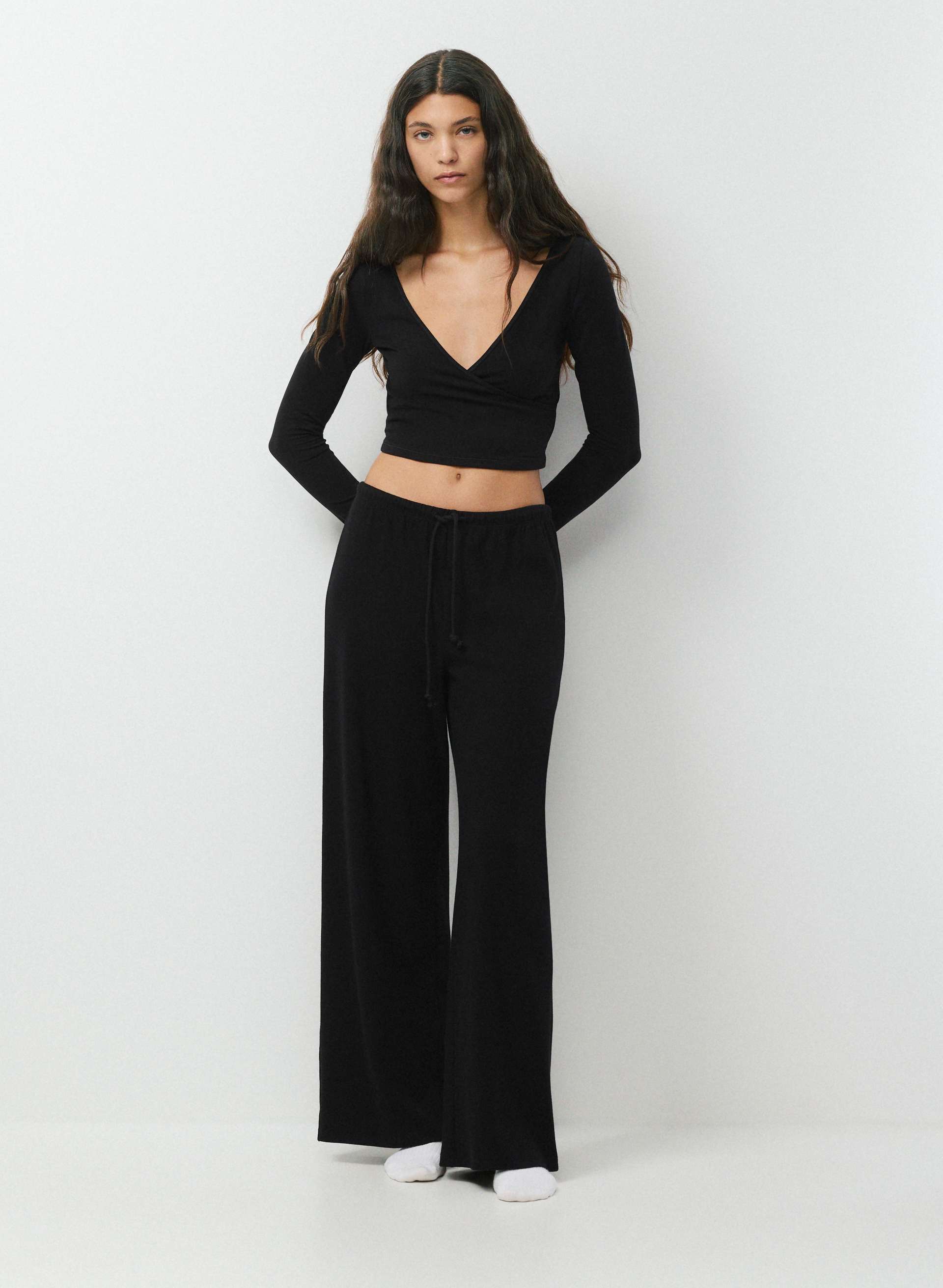 HOMESTRETCH™ SMOOTH ADAPT WRAP LONGSLEEVE | Aritzia