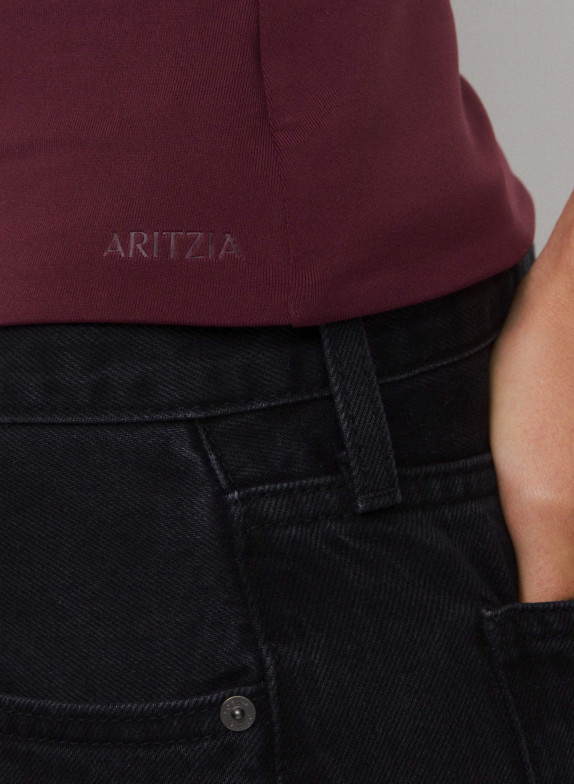 ORIGINAL CONTOUR MARVEL CREW T-SHIRT | Aritzia