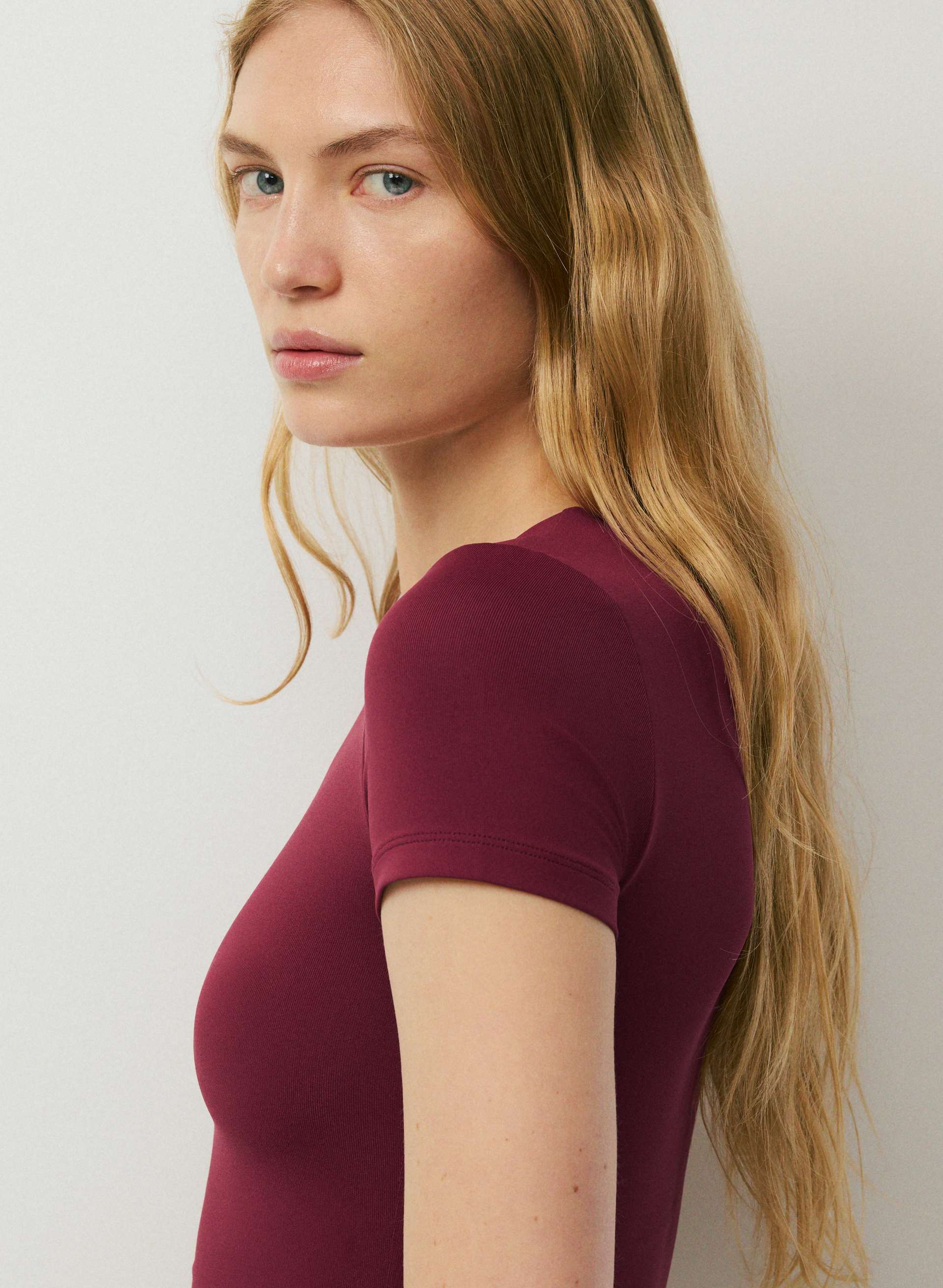 ORIGINAL CONTOUR MARVEL CREW T-SHIRT | Aritzia