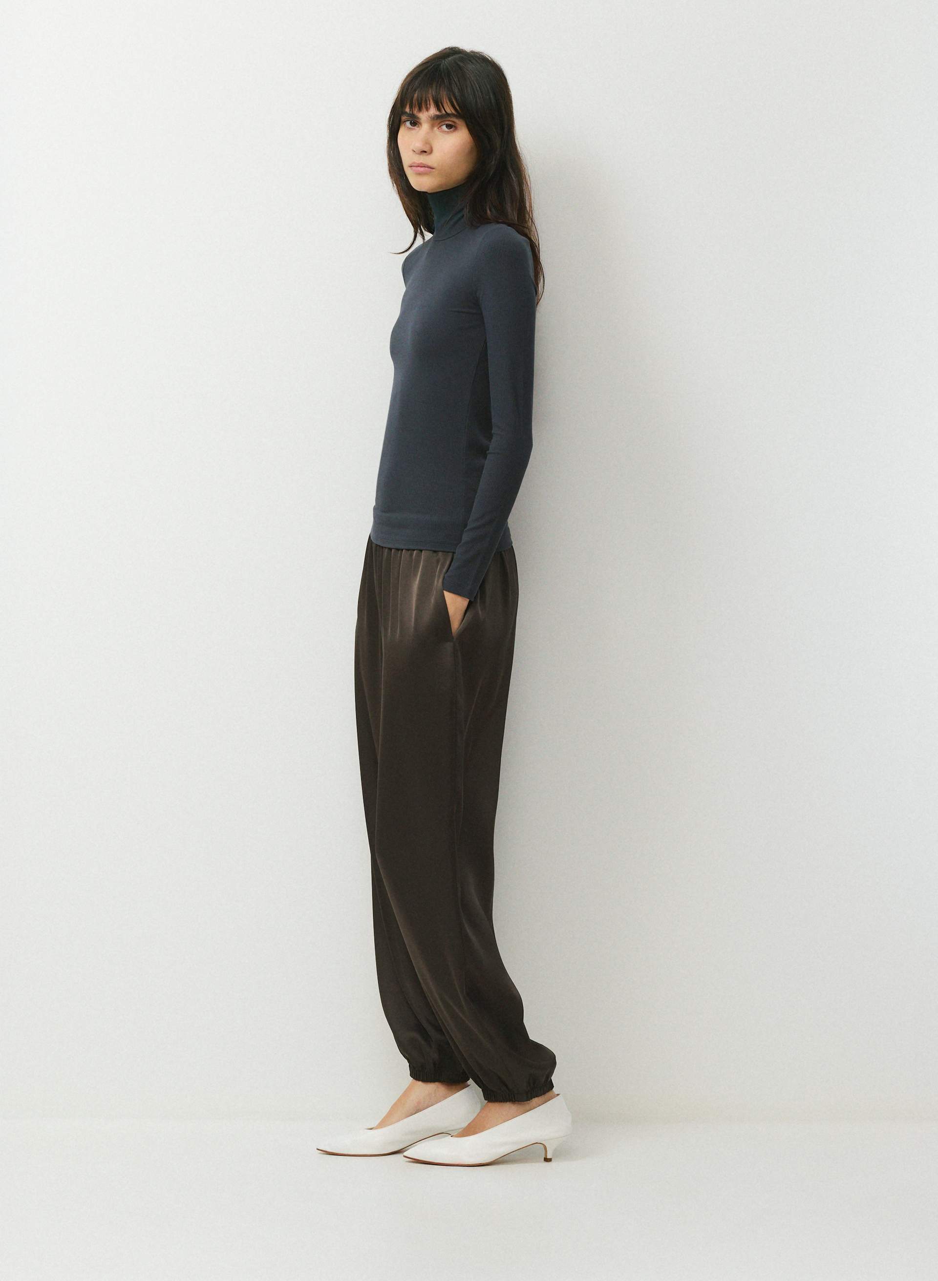 ONLY TURTLENECK | Aritzia