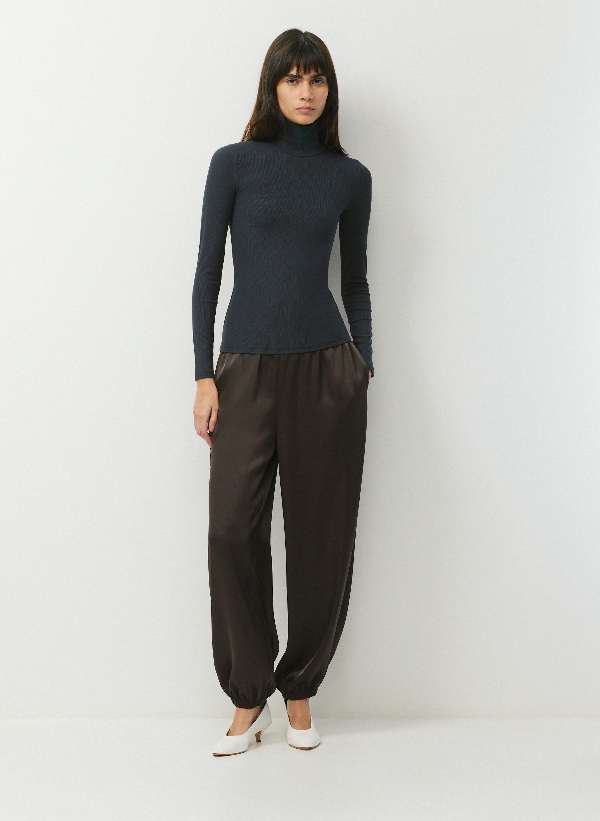 ONLY TURTLENECK | Aritzia