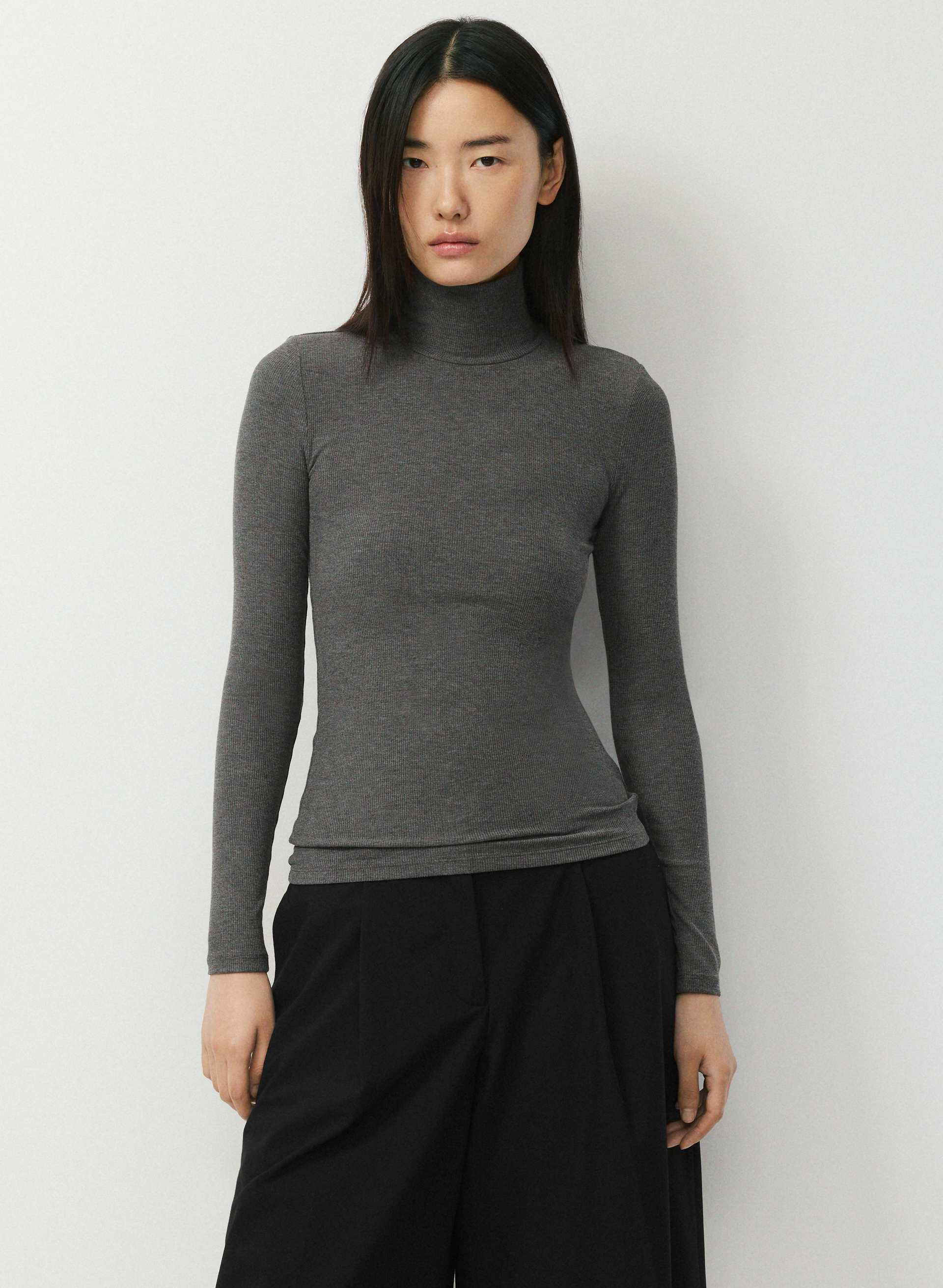 ONLY TURTLENECK | Aritzia