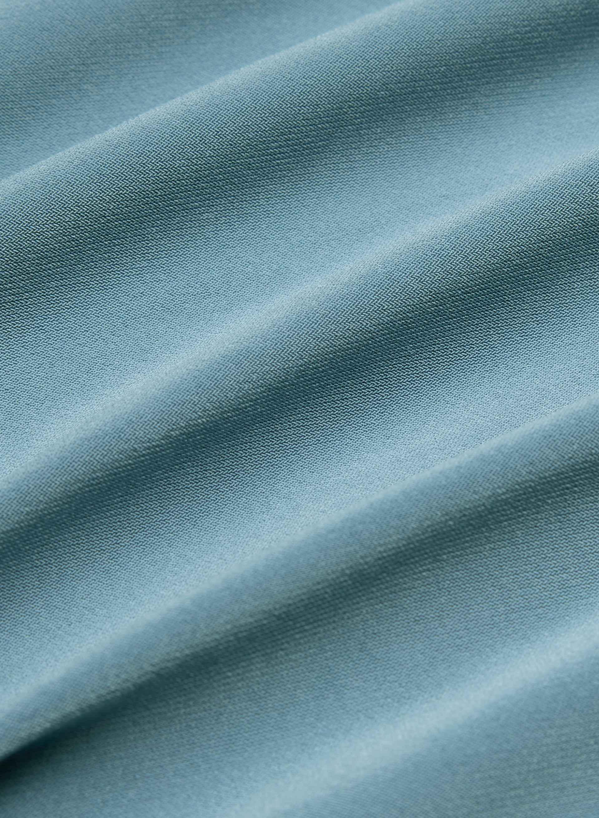 SMOOTH MATTER™ GALLERY TOP | Aritzia
