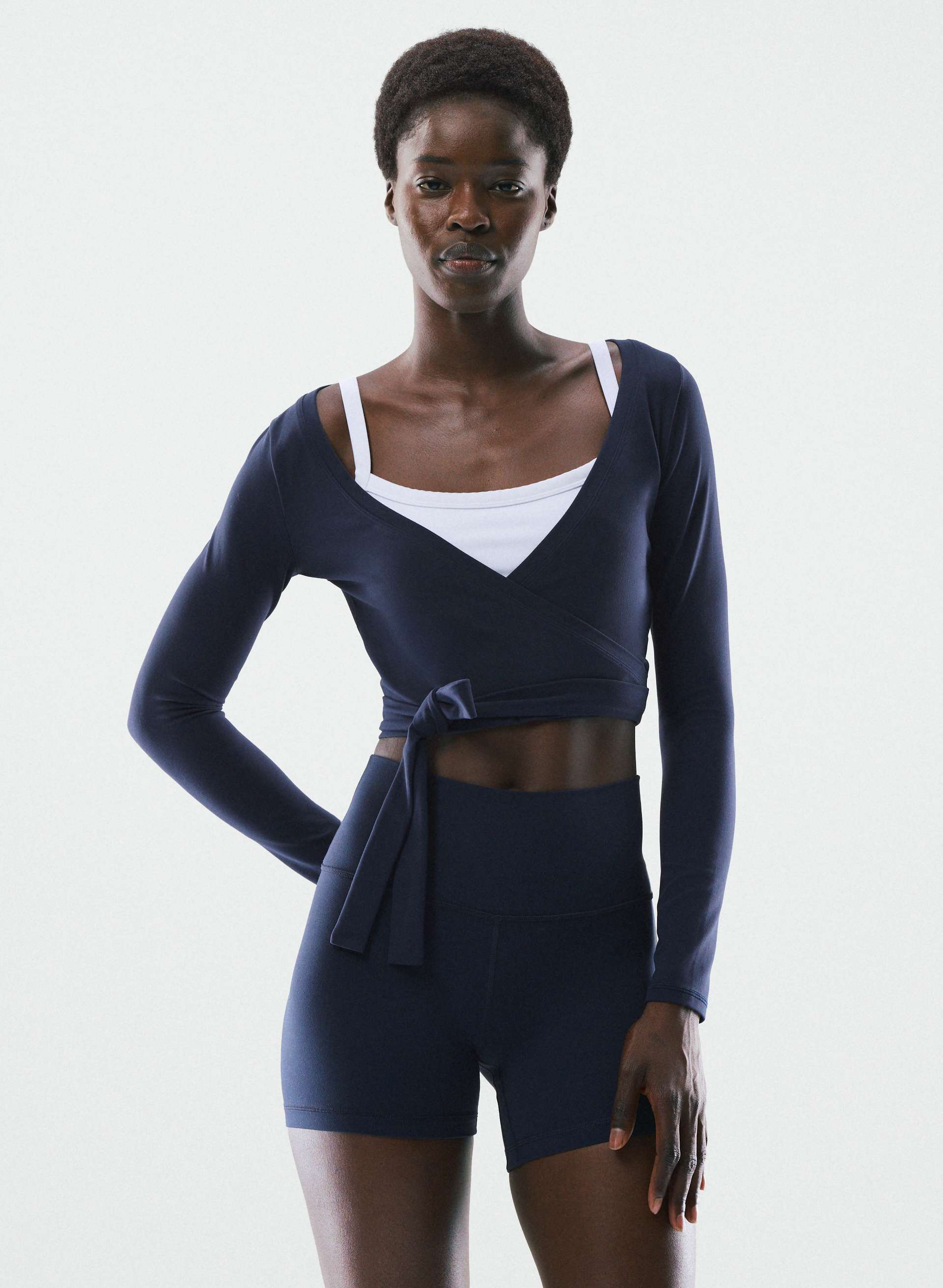 Aritzia アリツィア　ヨガウエア　ロンパー　黒 Shop By Category | Aritzia US
