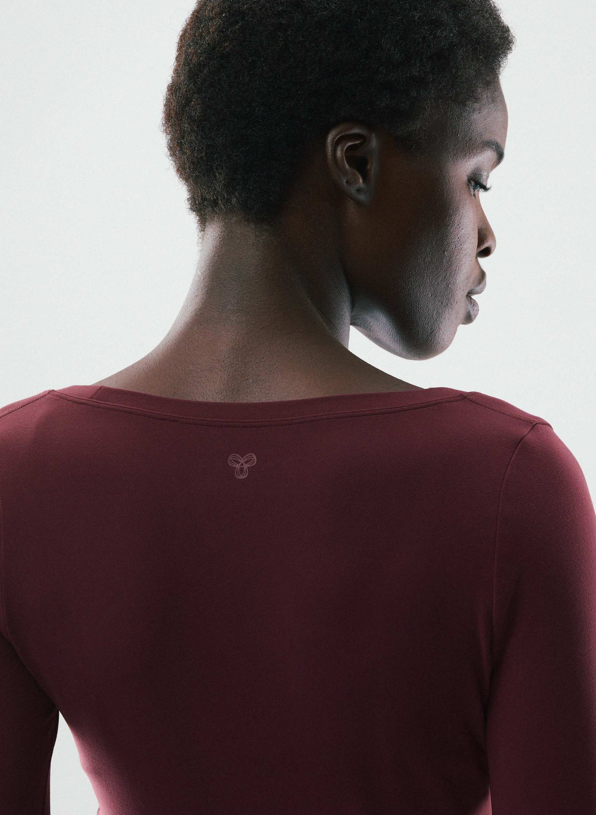 BUTTER FOCAL WRAP LONGSLEEVE | Aritzia
