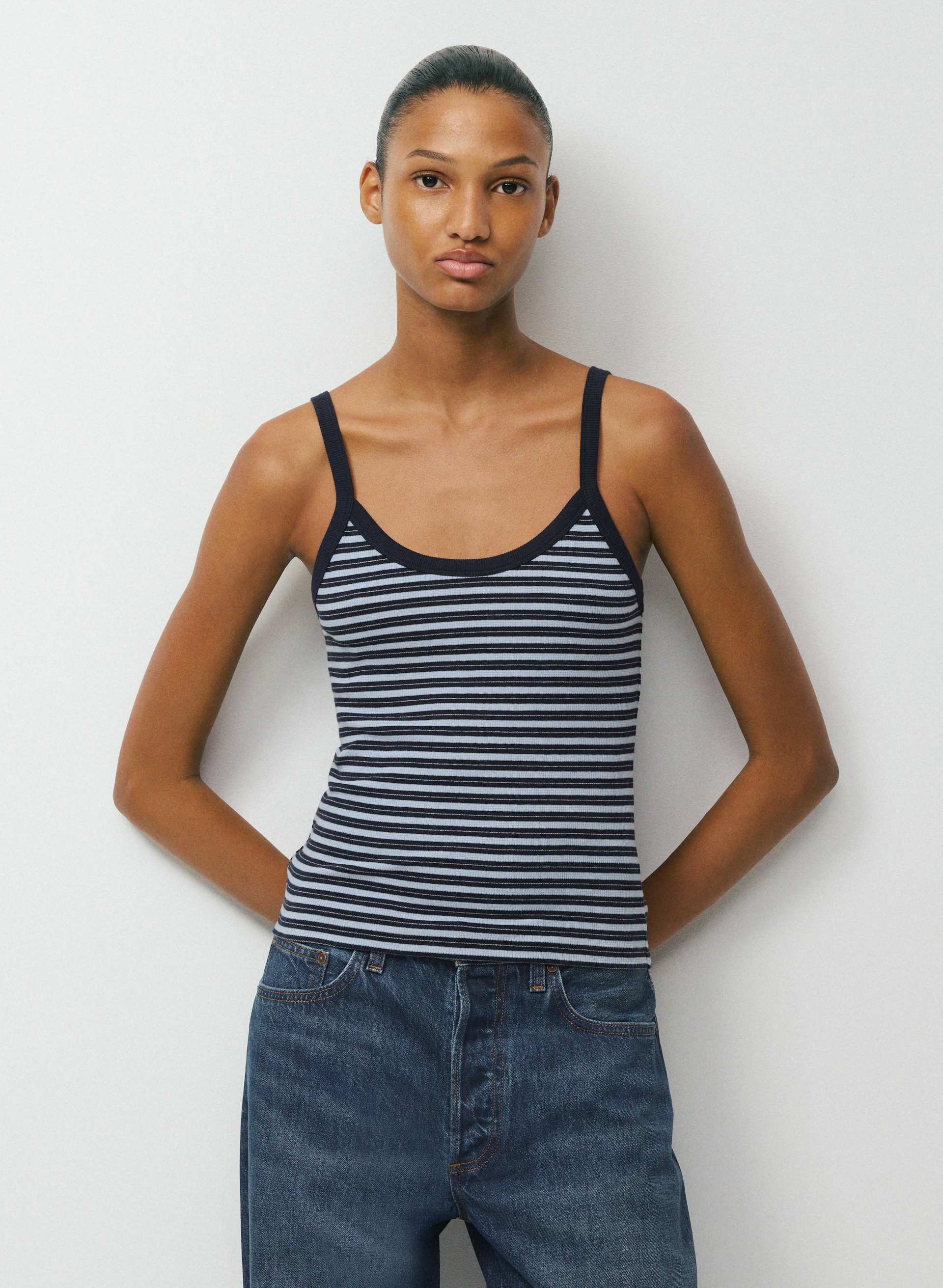 DÉBARDEUR-CAMISOLE SPECTRUM - HOMESTRETCH™ CÔTELÉ - Débardeur côtelé et extensible à encolure échancrée. 