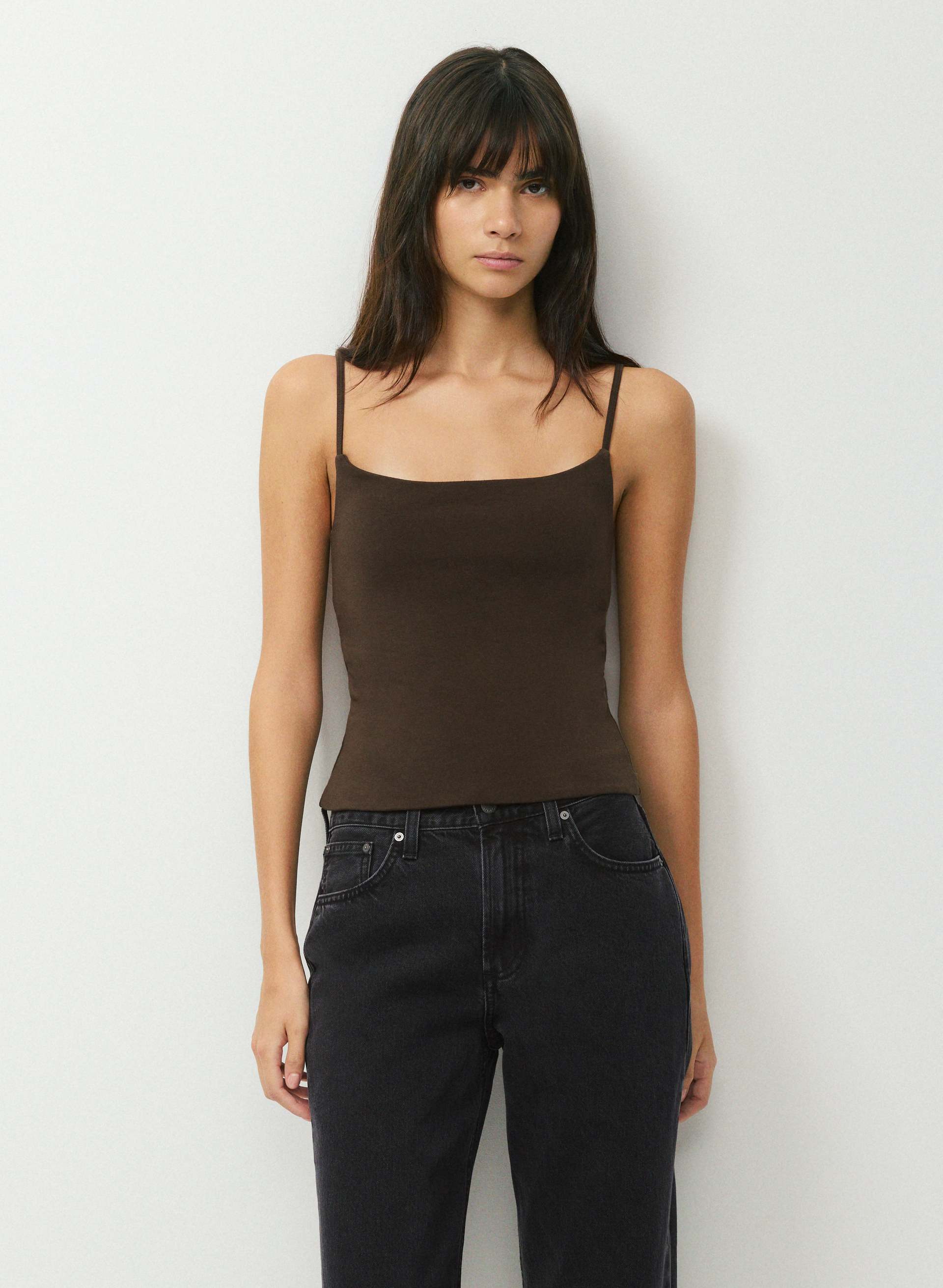 HOMESTRETCH™ SMOOTH CAPSULE COMFORT TANK - Stretch cotton jersey cami with removable cups. 
