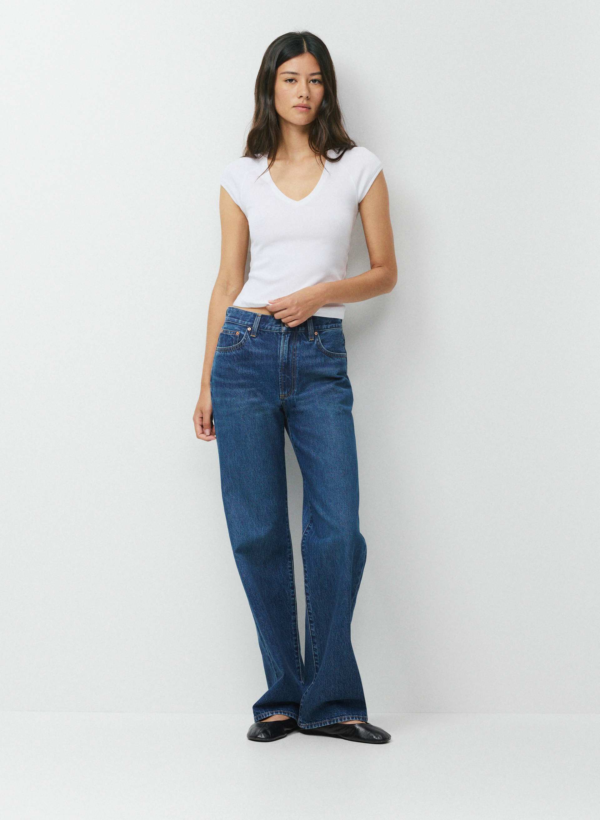 HOMESTRETCH™ RIB LOCATION T-SHIRT | Aritzia