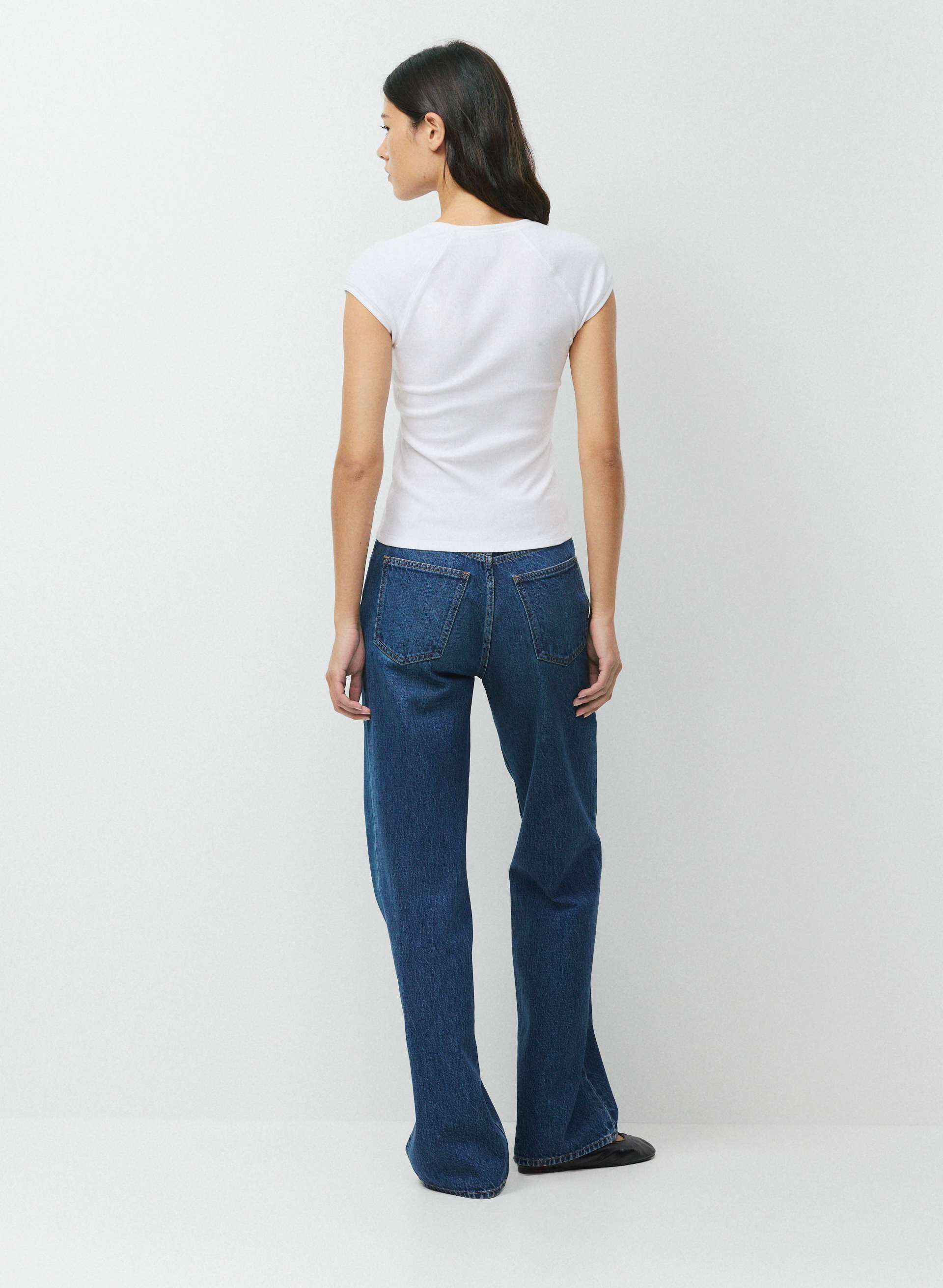 HOMESTRETCH™ RIB LOCATION T-SHIRT | Aritzia