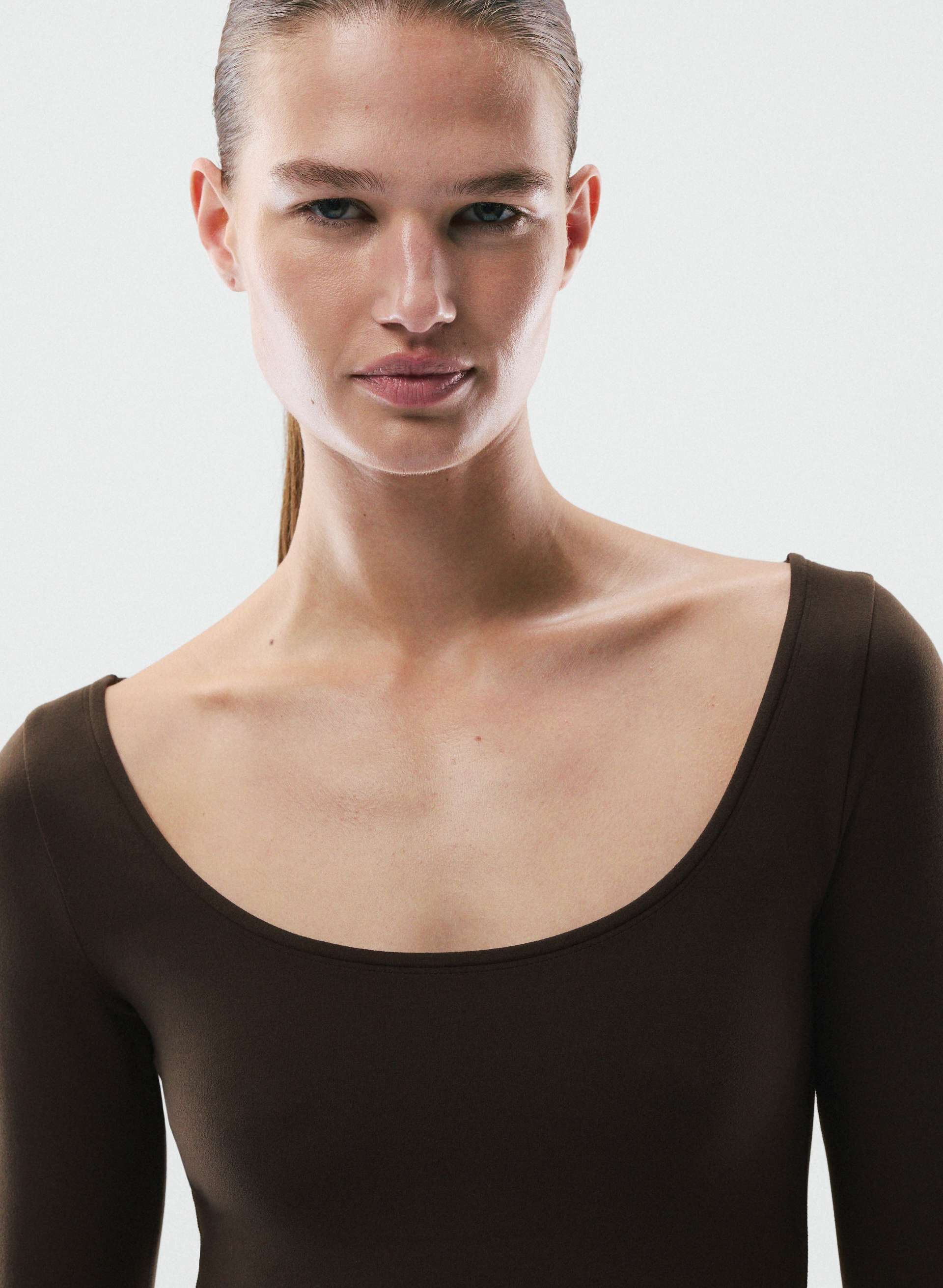 BUTTER ESSENTIAL 3/4 SLEEVE T-SHIRT | Aritzia