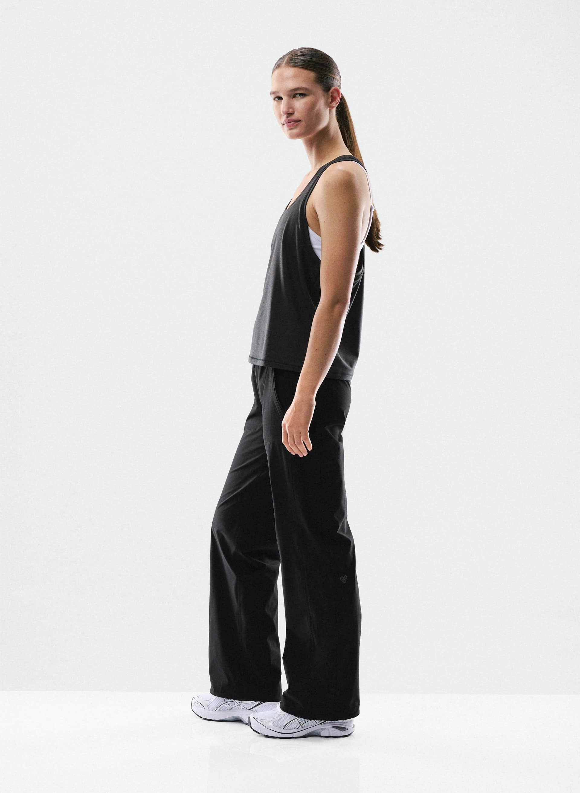 SOFTBOUND™ UNSTOPPABLE TANK | Aritzia