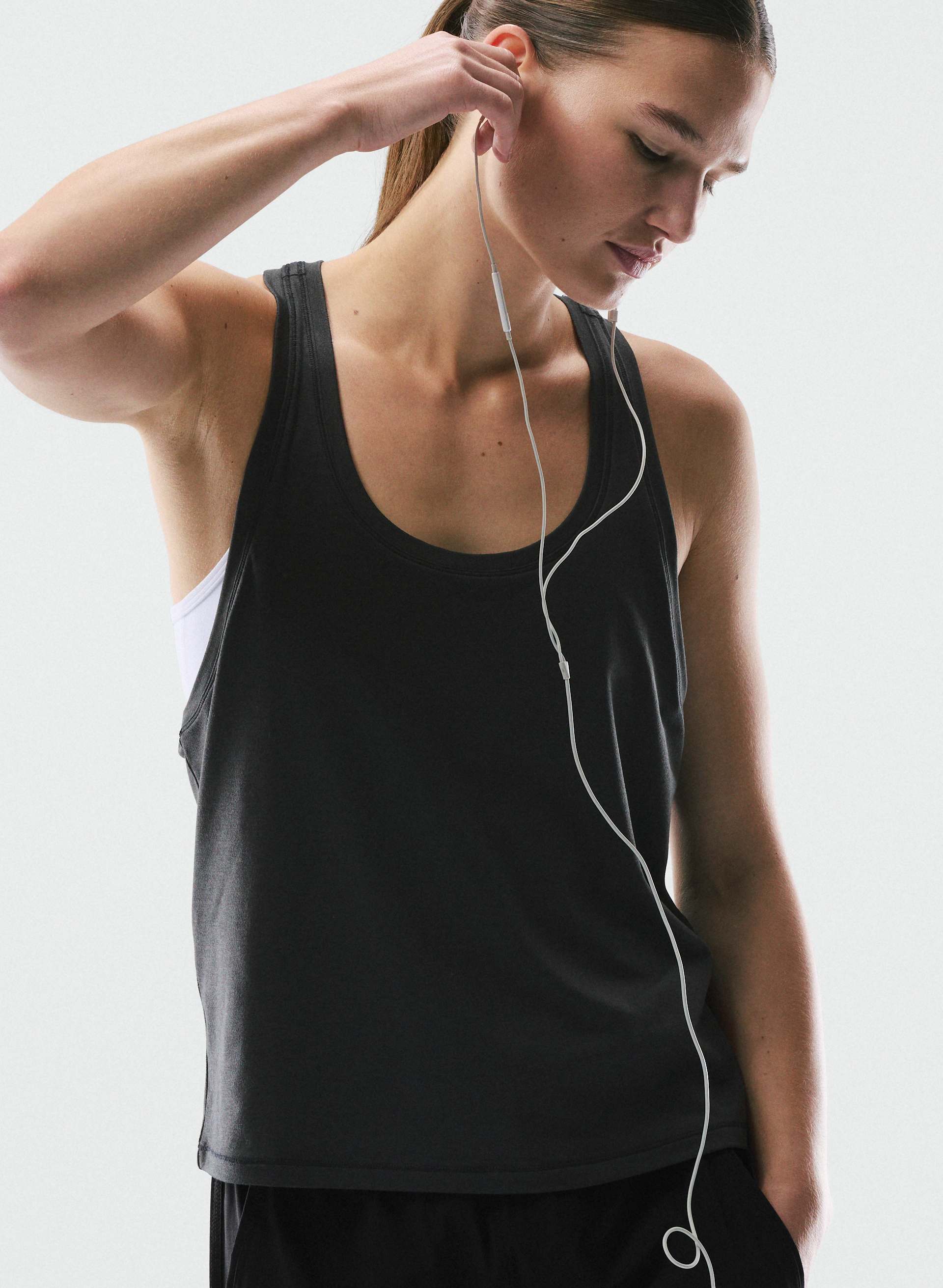 SOFTBOUND™ UNSTOPPABLE TANK | Aritzia