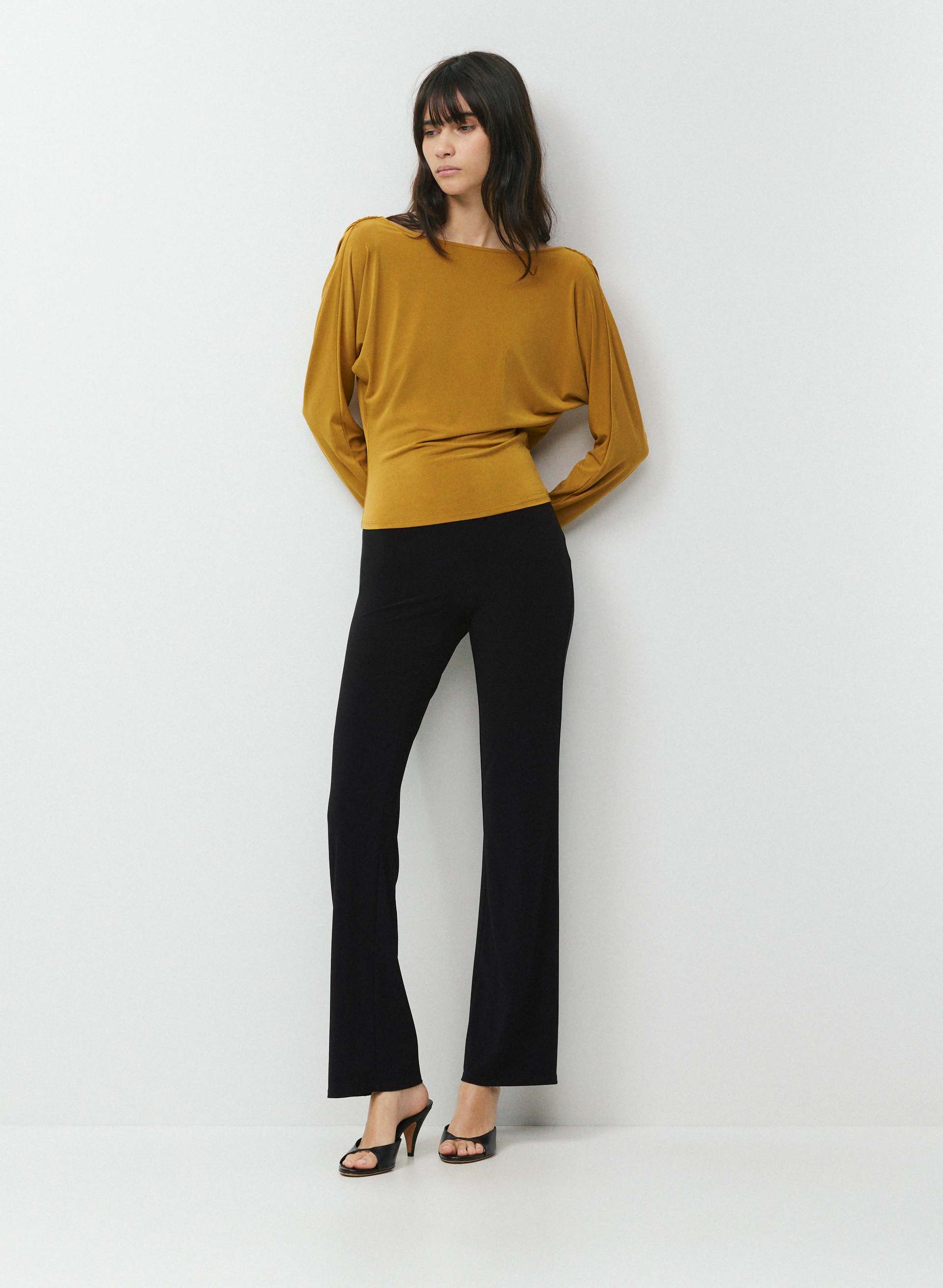 SMOOTH MATTER™ PALERMO TOP | Aritzia