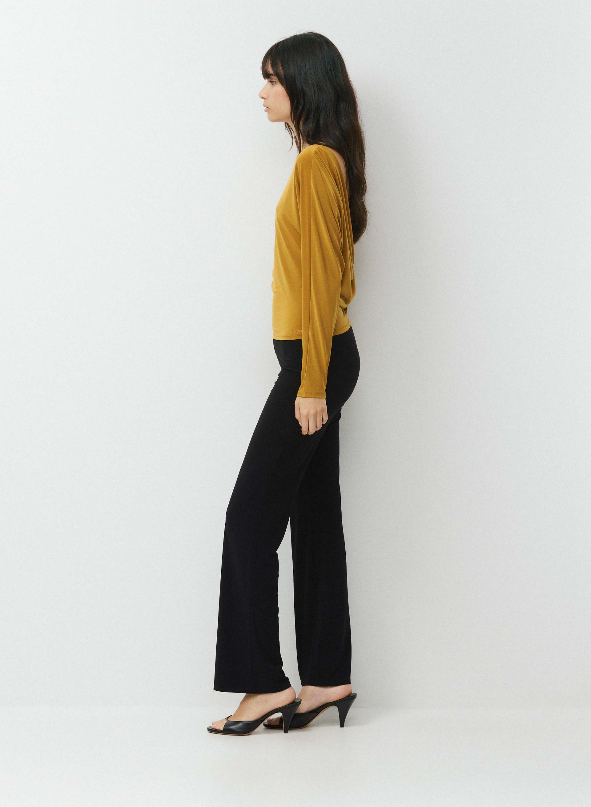 SMOOTH MATTER™ PALERMO TOP | Aritzia