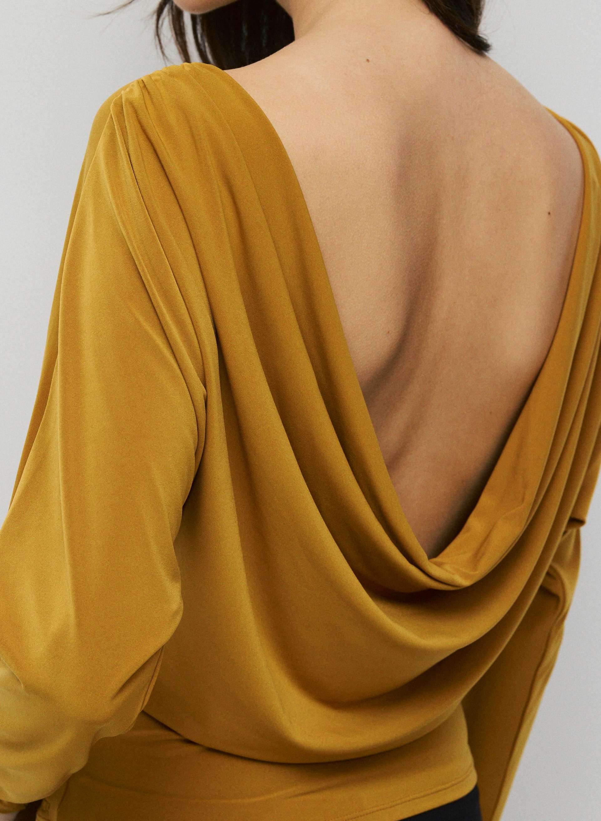 SMOOTH MATTER™ PALERMO TOP | Aritzia