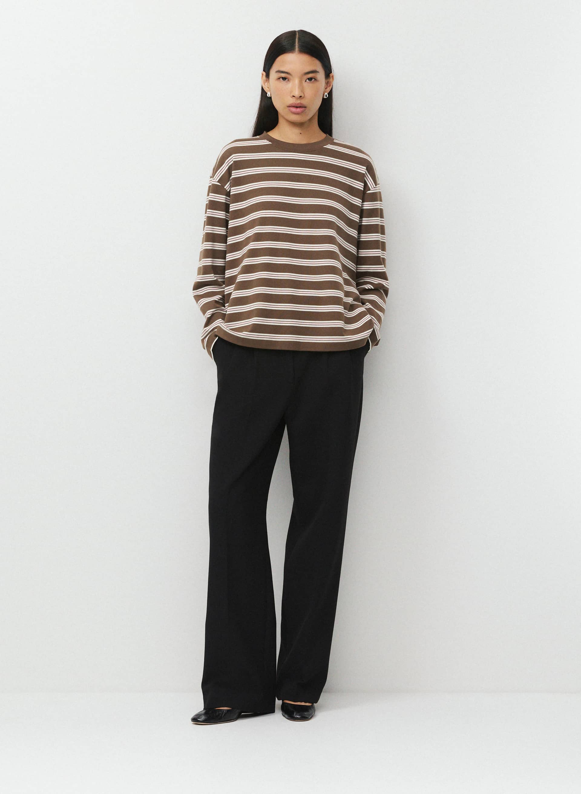 INTERLOCK COTTON STEPS LONGSLEEVE - Relaxed double-knit 100% cotton crewneck longsleeve. 