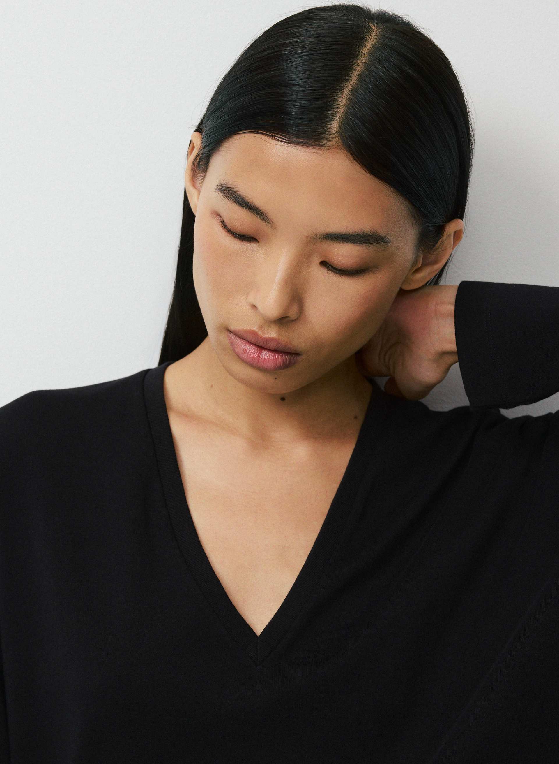 INTERLOCK COTTON MOBILE LONGSLEEVE | Aritzia