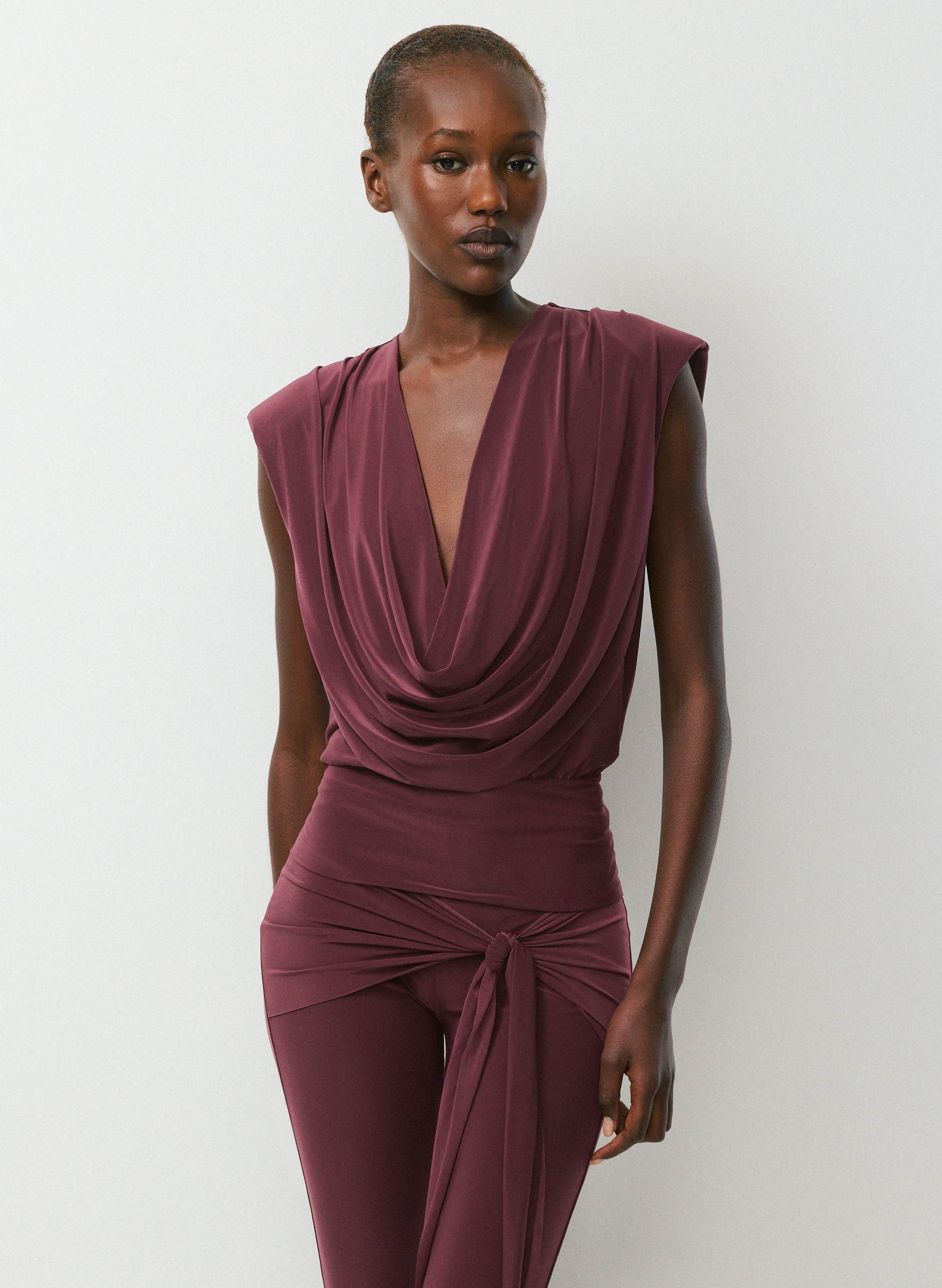 DECADENT TOP | Aritzia