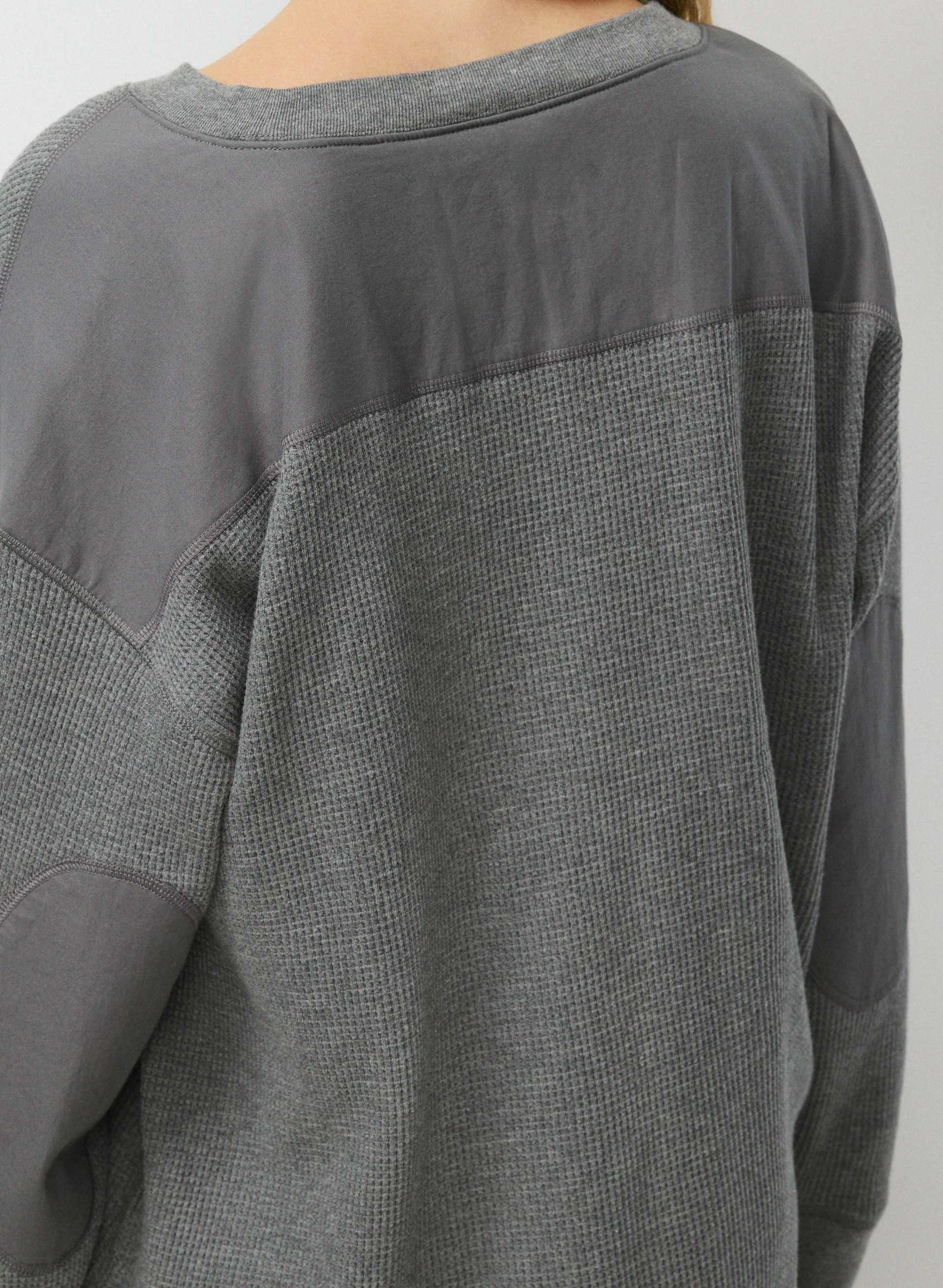 FARGO LONGSLEEVE | Aritzia