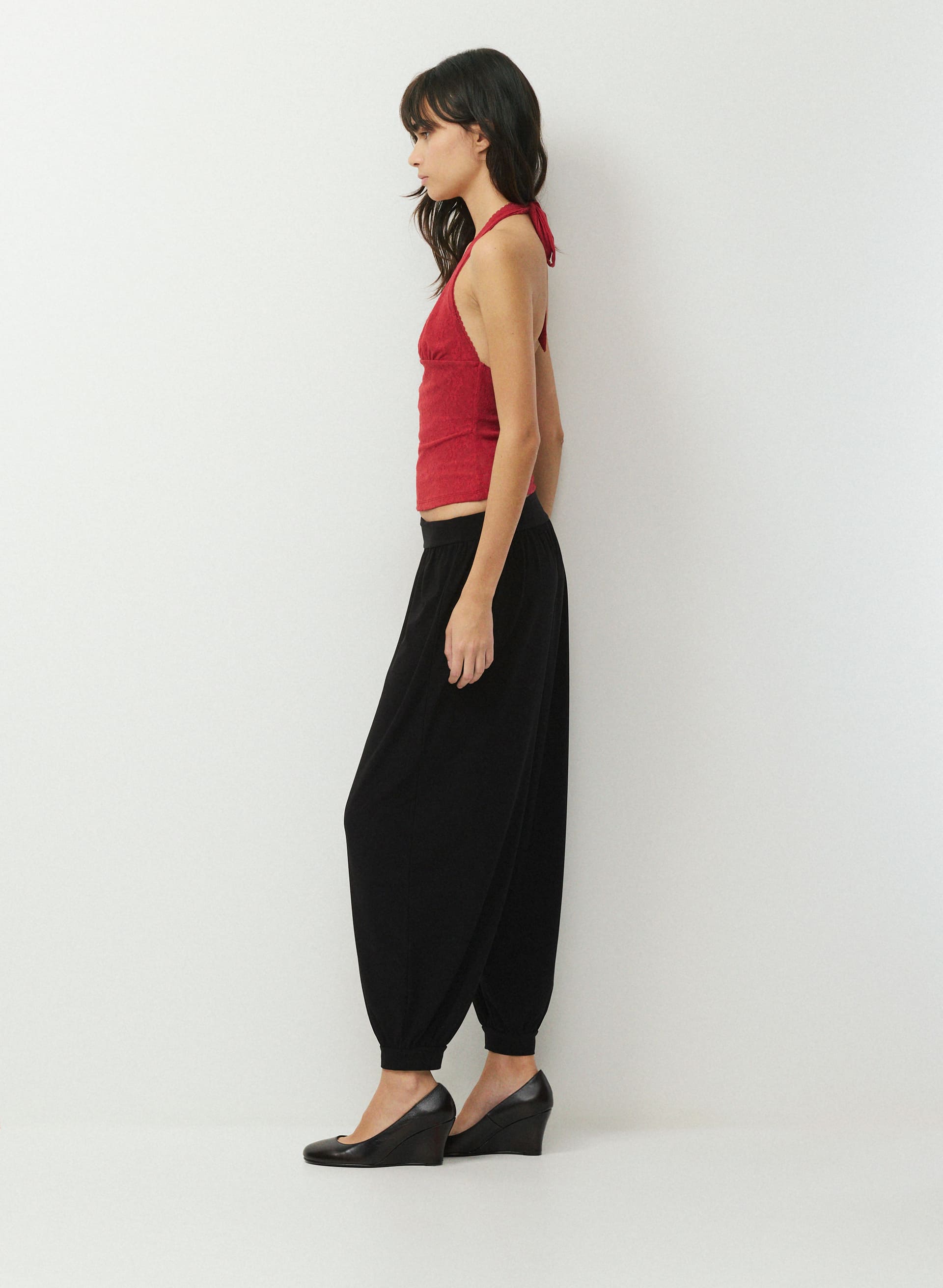 GOLDIE HALTER TOP | Aritzia