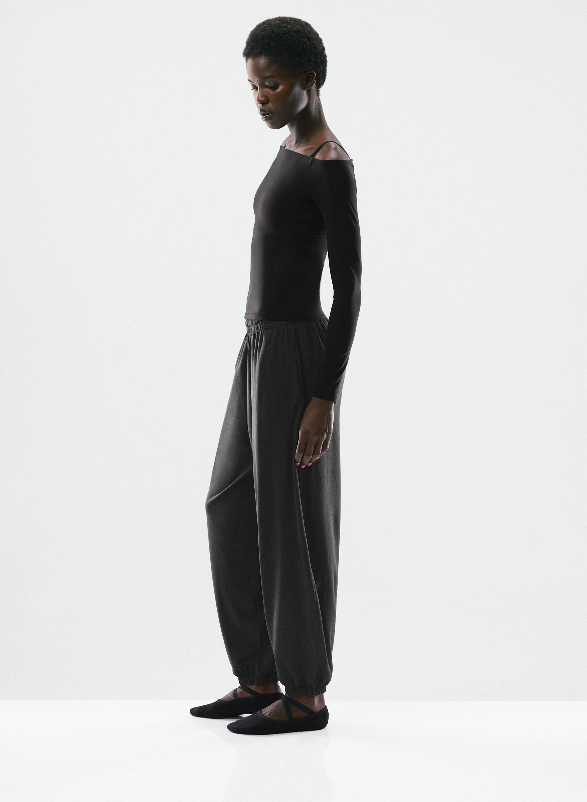 BUTTER BARRE LONGSLEEVE | Aritzia