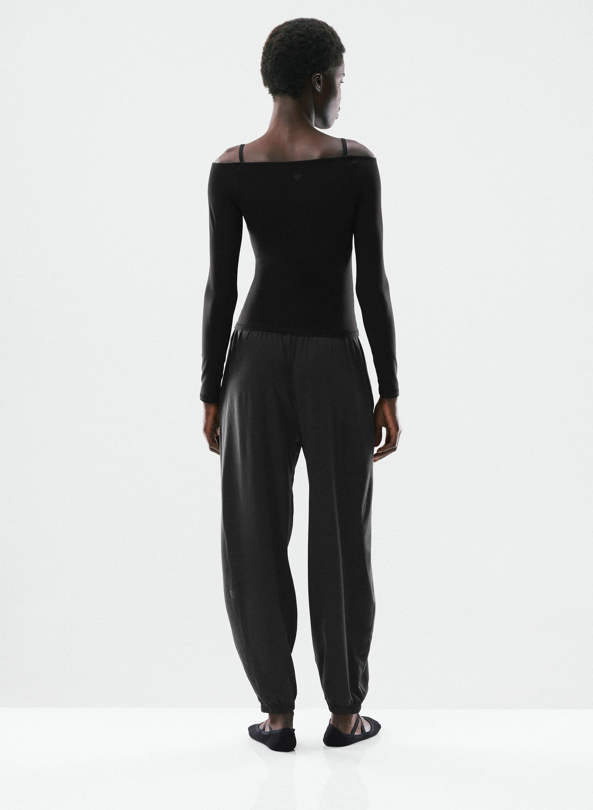 BUTTER BARRE LONGSLEEVE | Aritzia