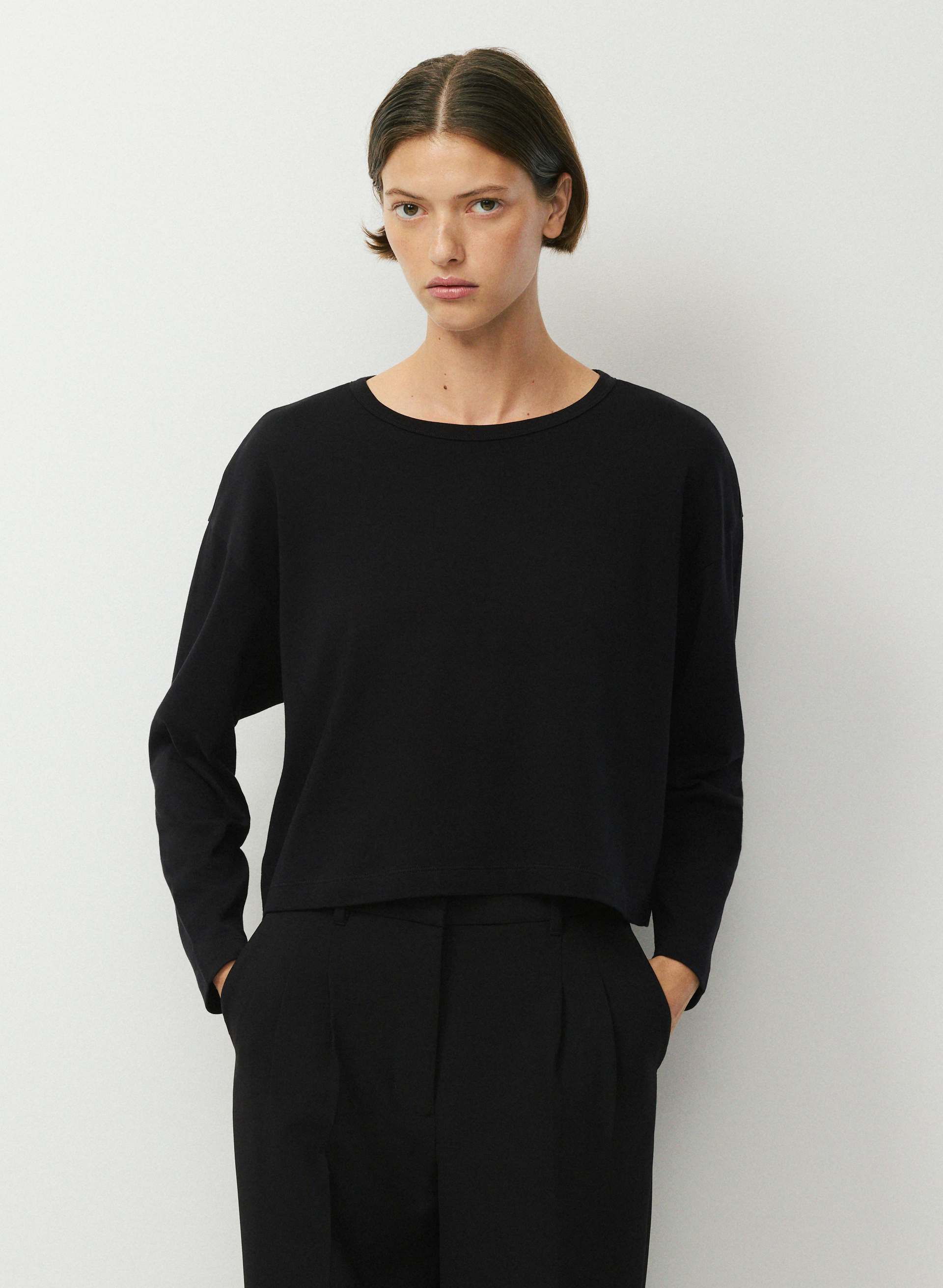 INTERLOCK COTTON PRECISION LONGLSEEVE | Aritzia