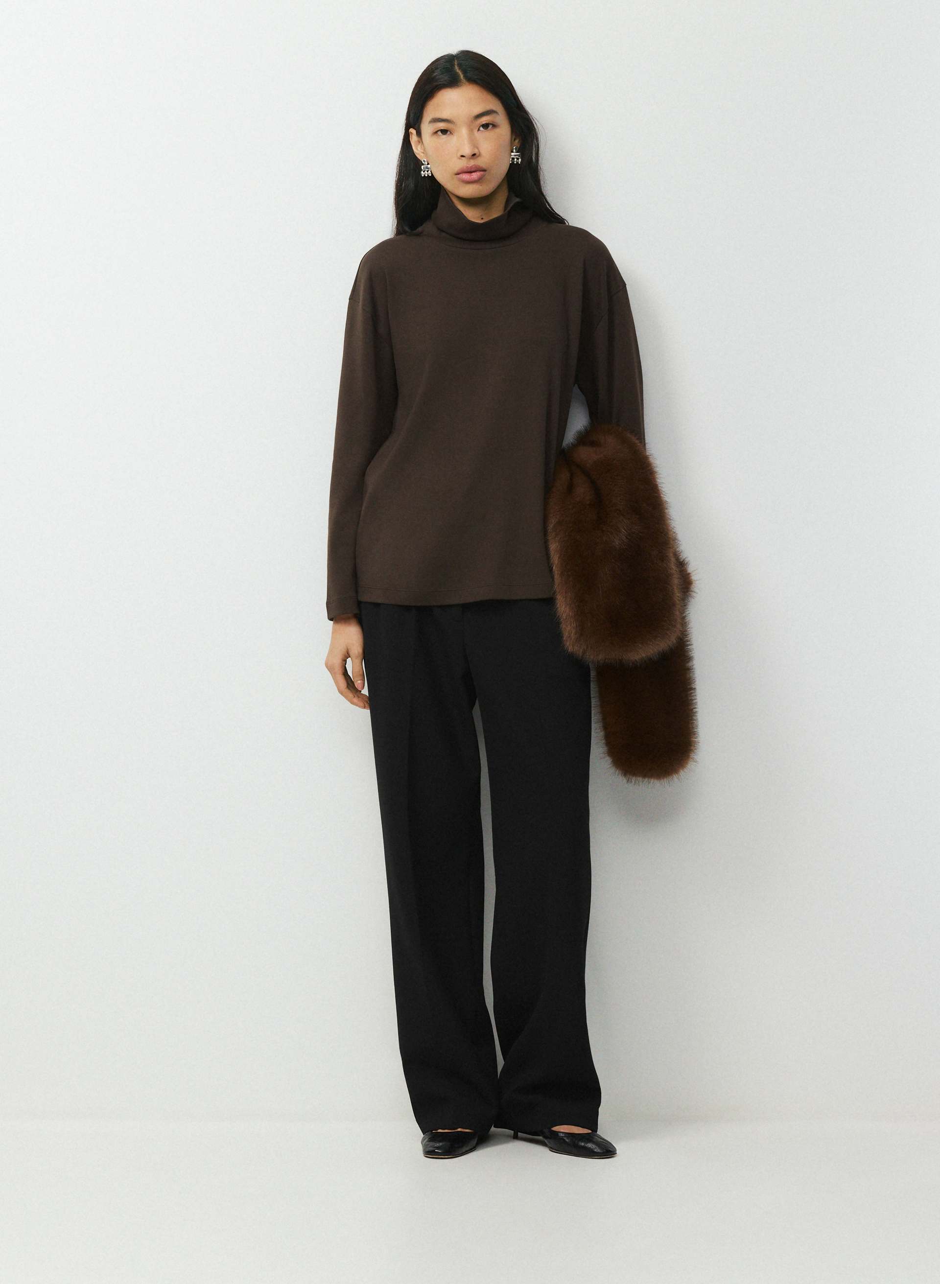 INTERLOCK COTTON WHARTON TURTLENECK | Aritzia