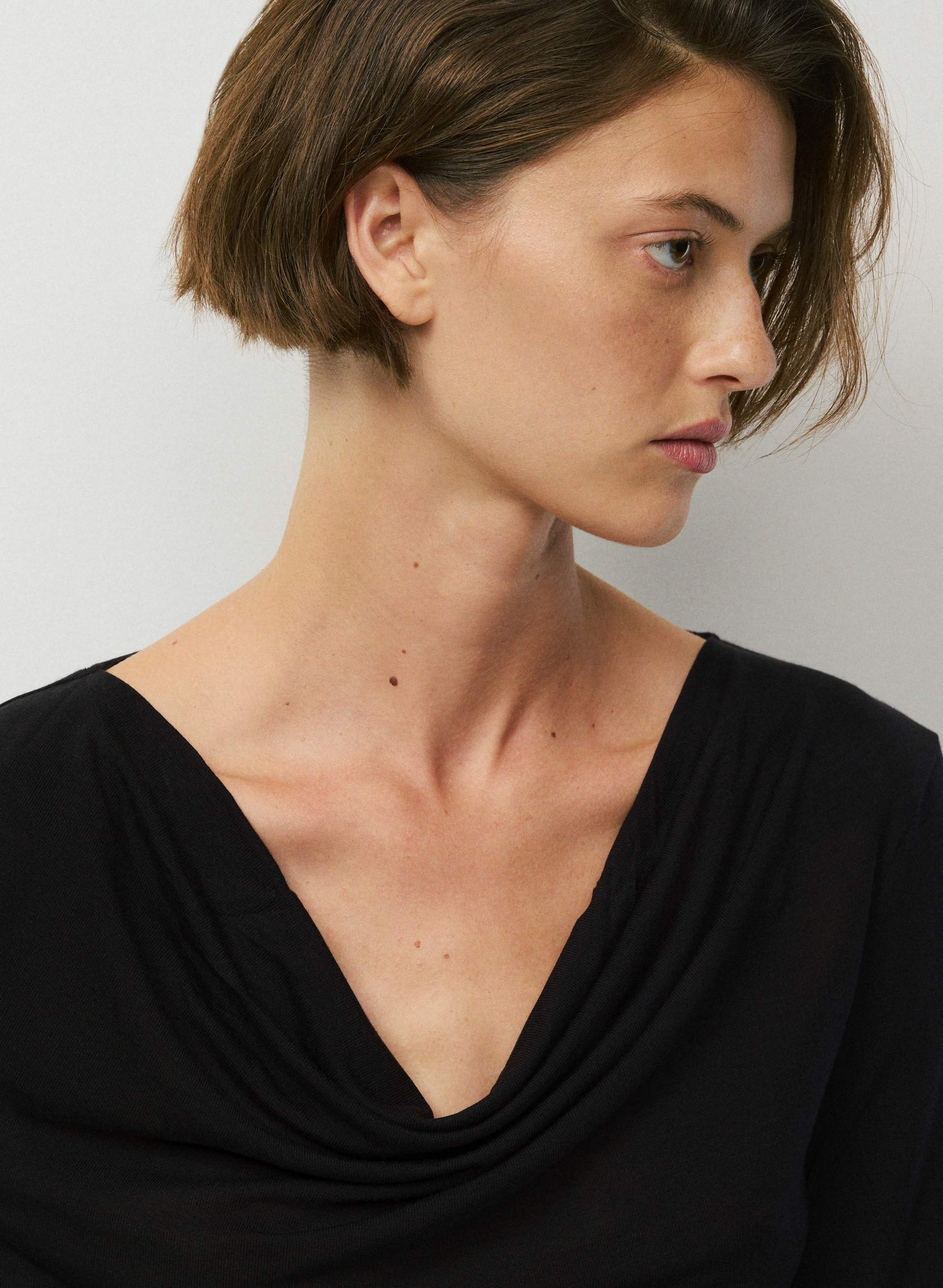 TRIBUNE LONGLSEEVE | Aritzia