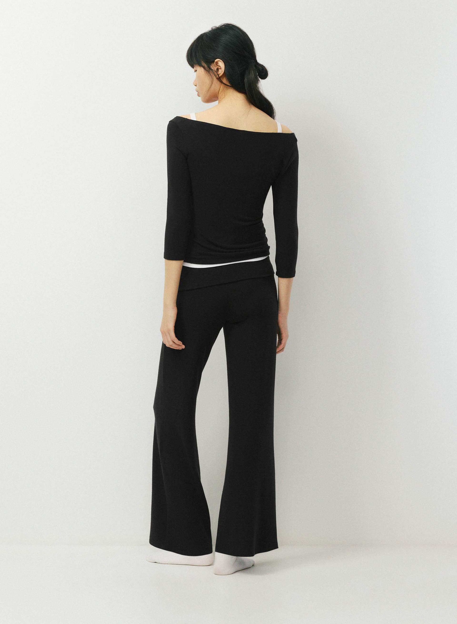 VALANCE LONGSLEEVE | Aritzia