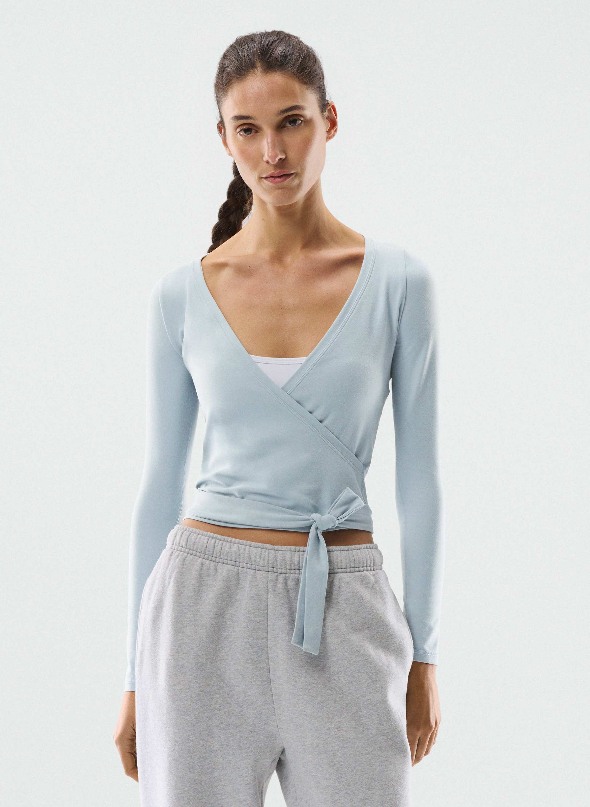 BUTTER FOCAL HI-HIP WRAP LONGSLEEVE | Aritzia