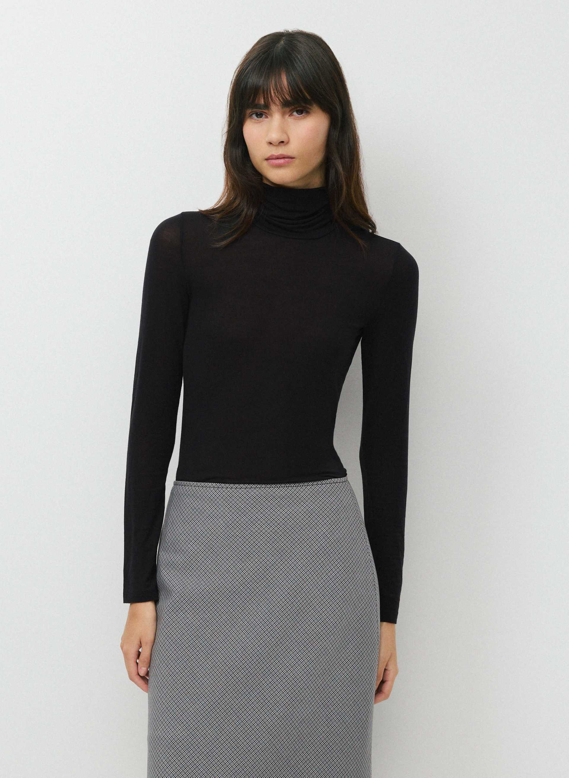 MAIN TURTLENECK | Aritzia