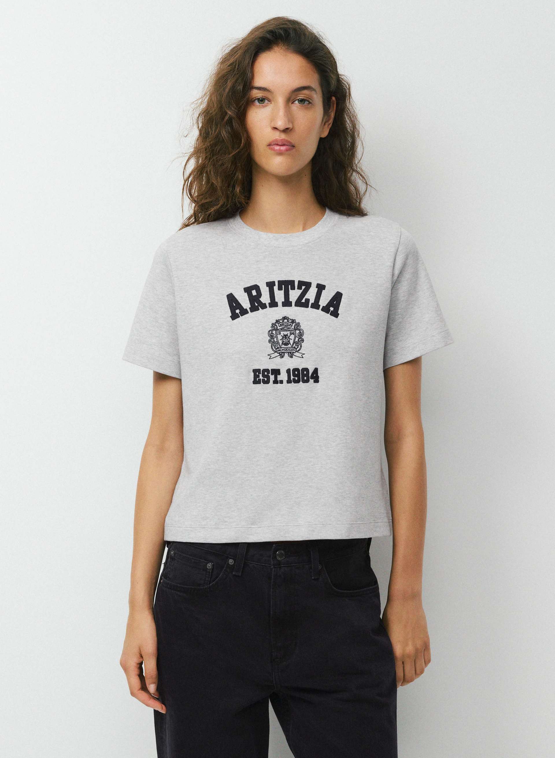 INTERLOCK COTTON FUNCTION T-SHIRT - Double-knit 100% cotton classic-fit crewneck t-shirt with Aritzia crest. 